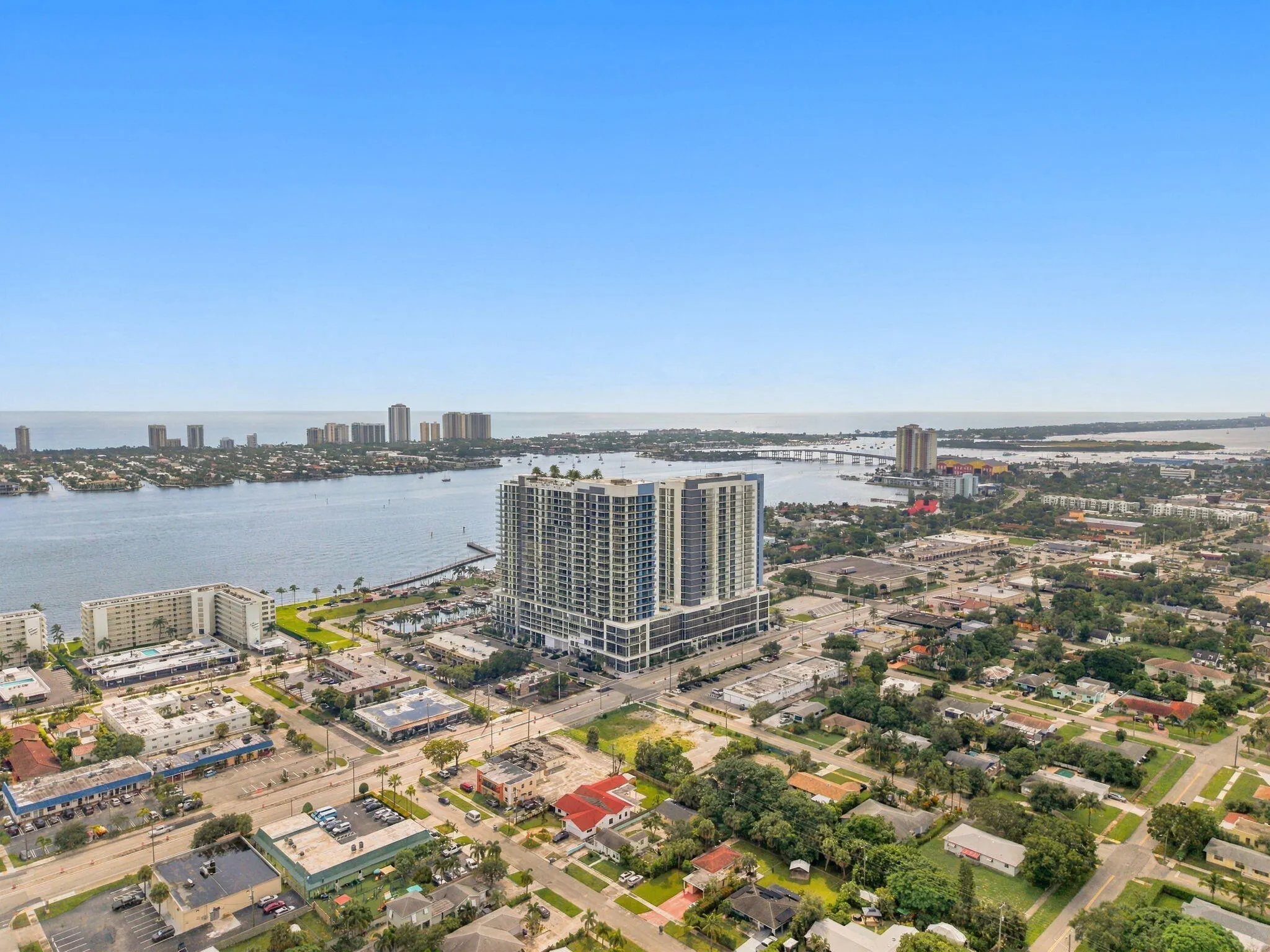 220 LAKE SHORE Drive #1423