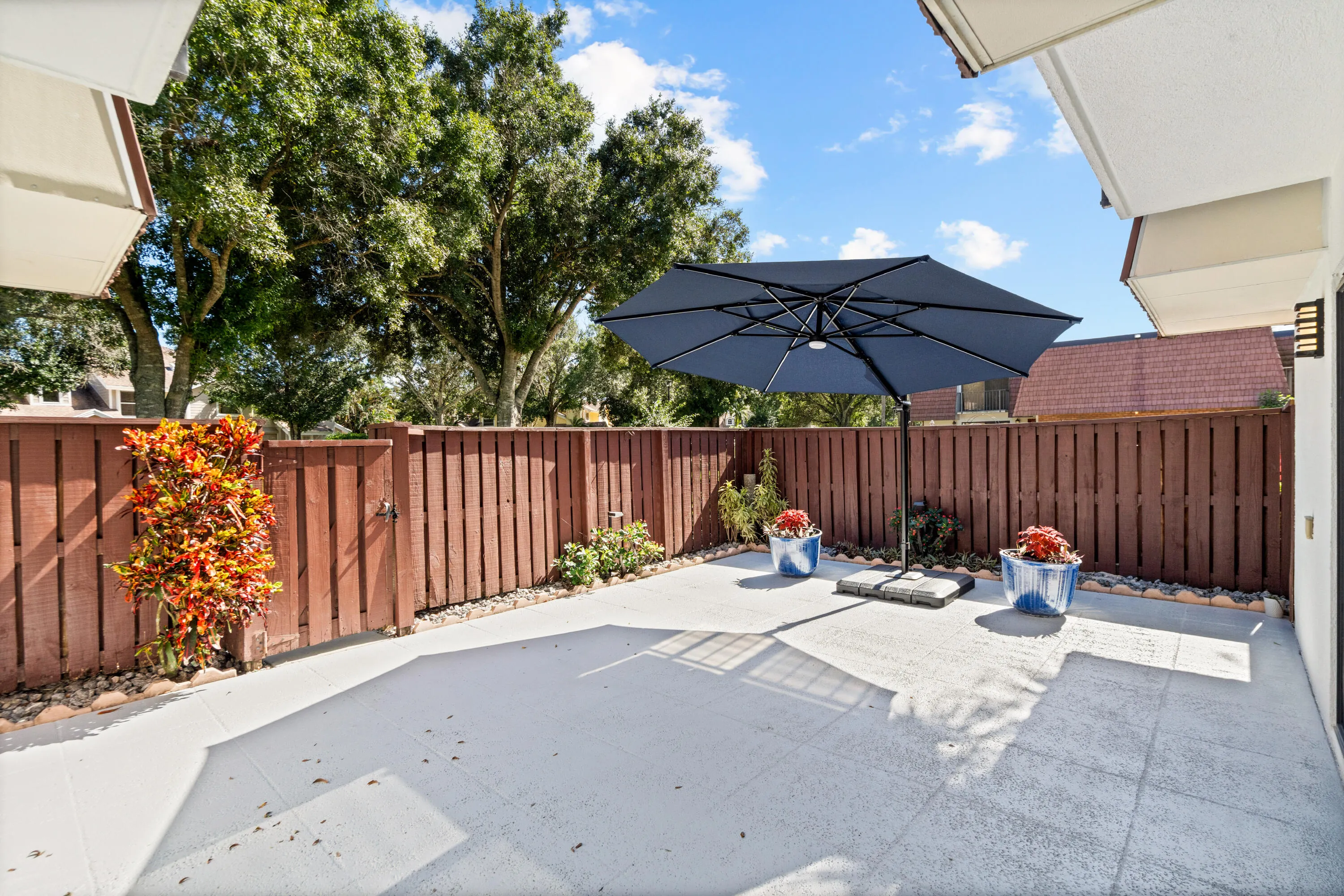 3621 SW SUNSET TRACE Circle