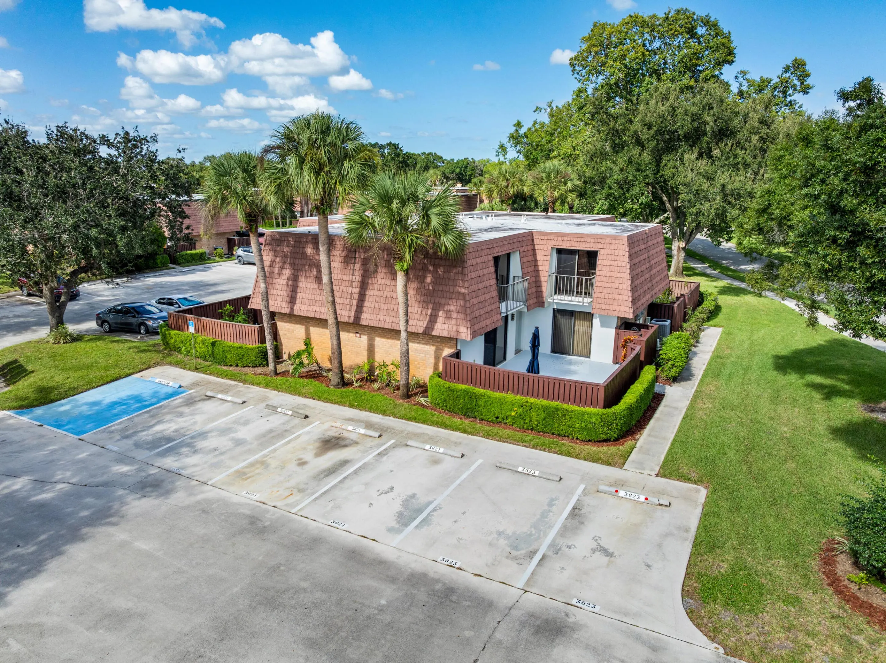 3621 SW SUNSET TRACE Circle