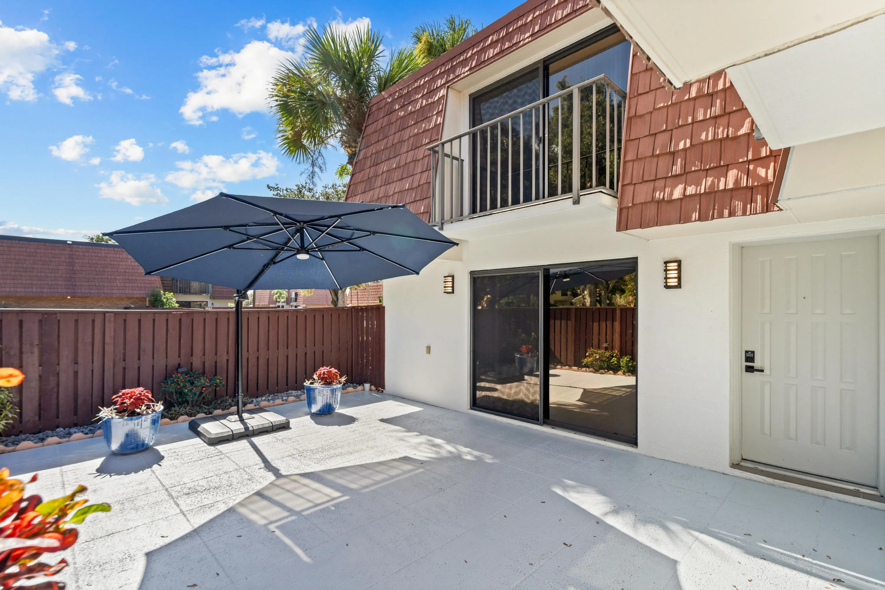 3621 SW SUNSET TRACE Circle