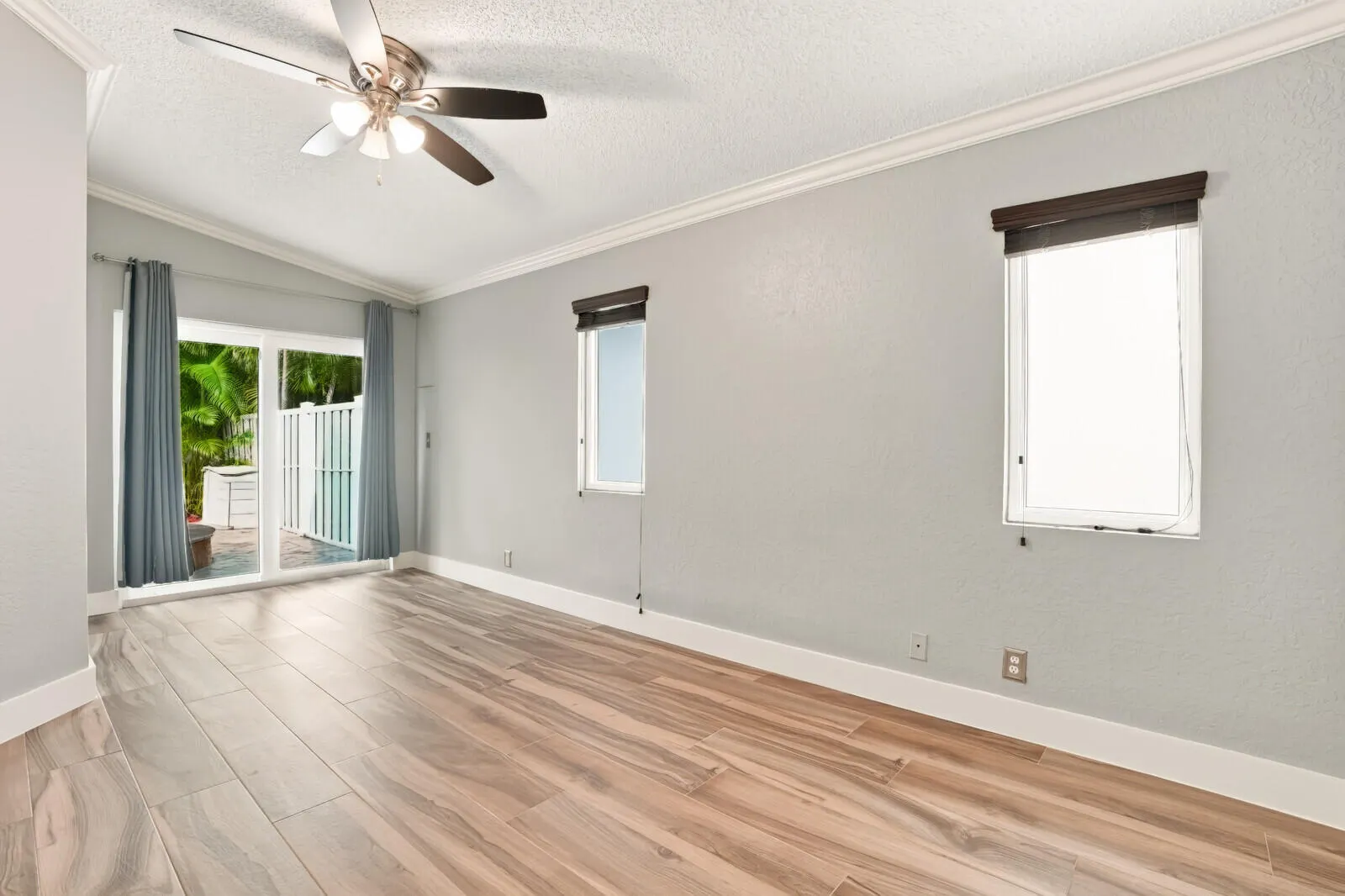 4387 NW 1ST Drive
