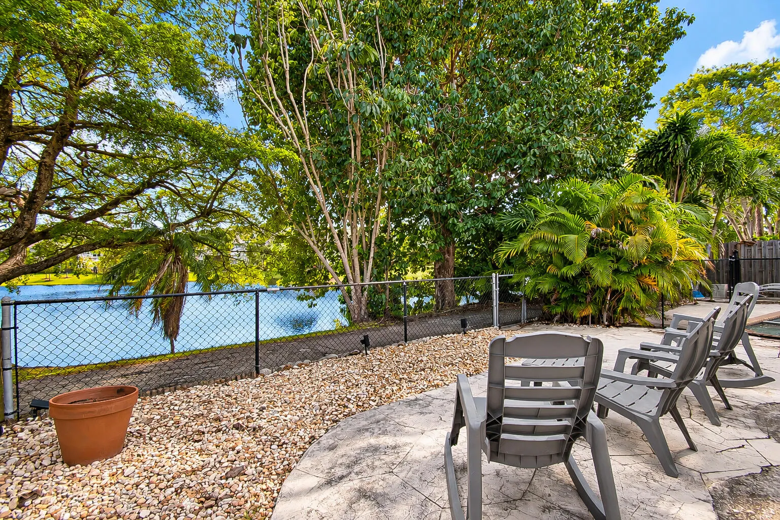 6708 SWEET MAPLE Lane