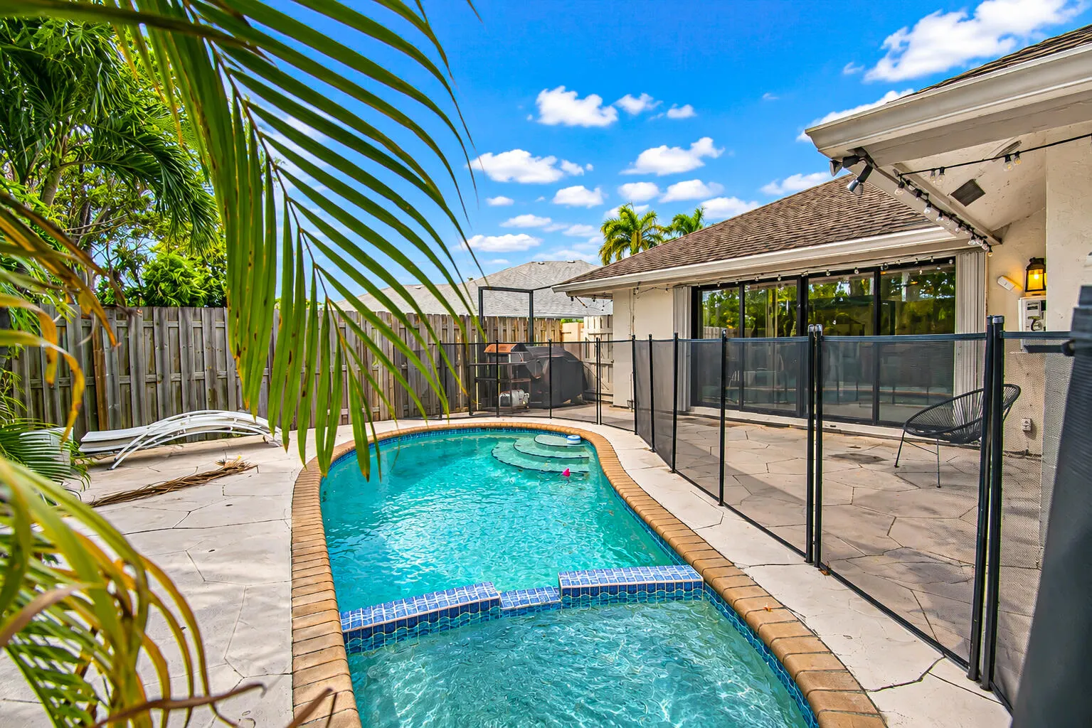 6708 SWEET MAPLE Lane