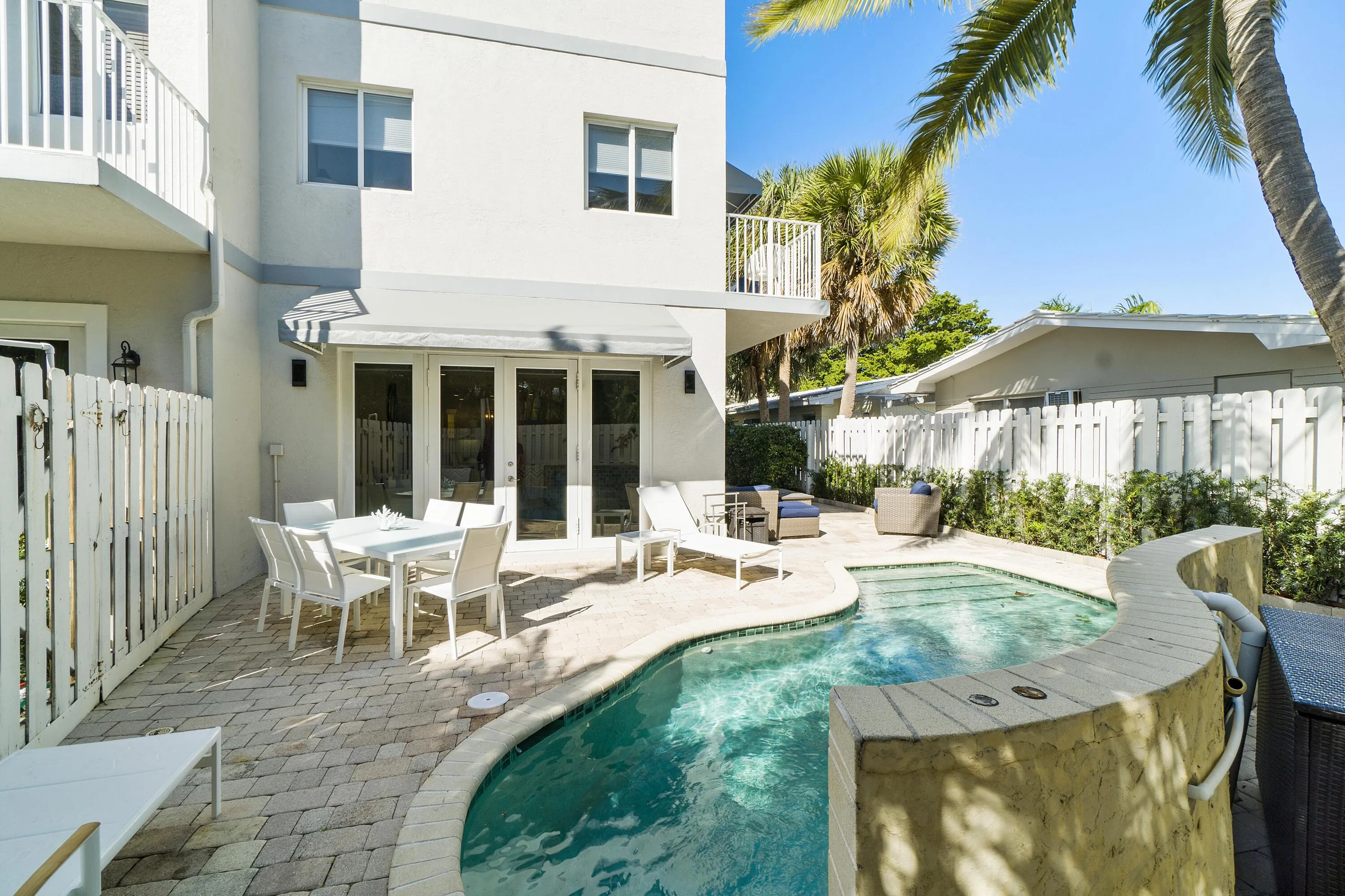 4218 Sea Grape Drive