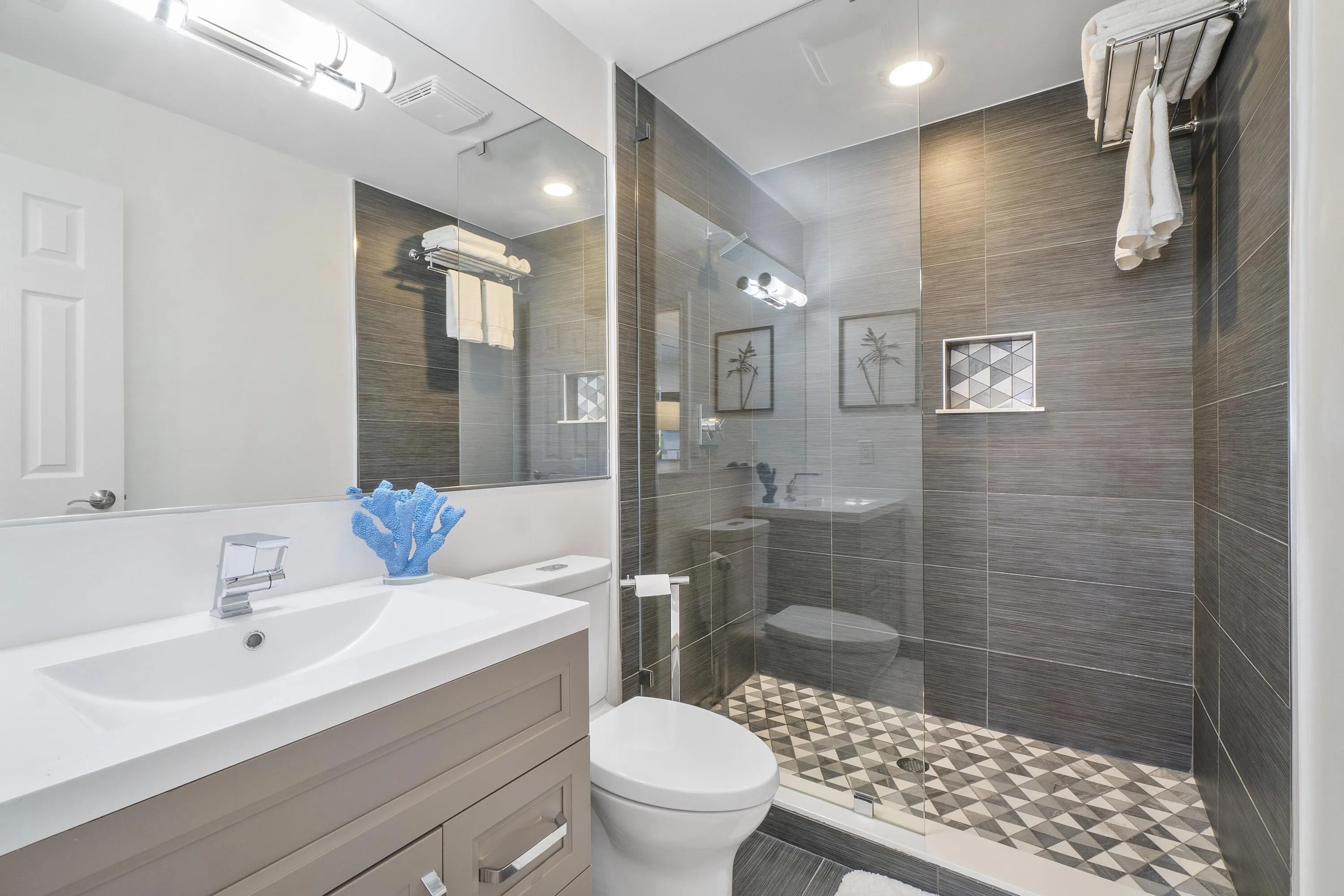 4218 Sea Grape Drive