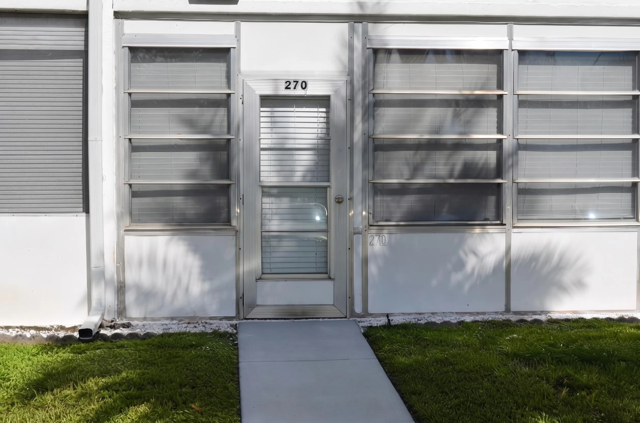 270 NEWPORT R Drive #R