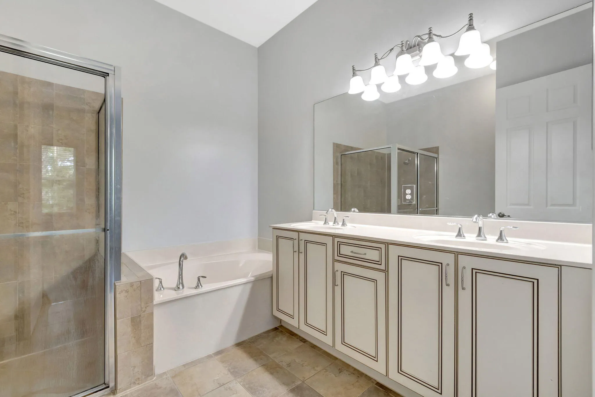10947 BITTERNUT HICKORY Lane