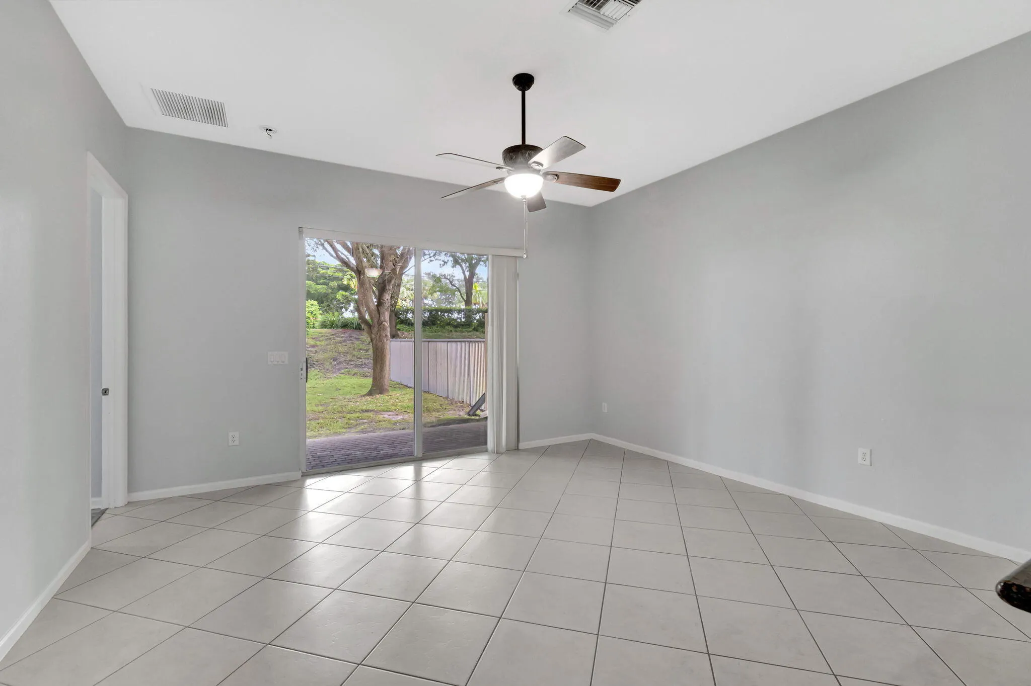 10947 BITTERNUT HICKORY Lane