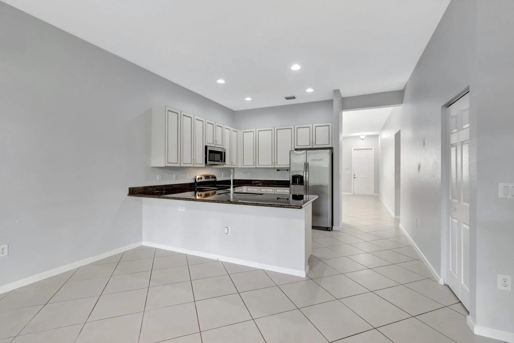 10947 BITTERNUT HICKORY Lane