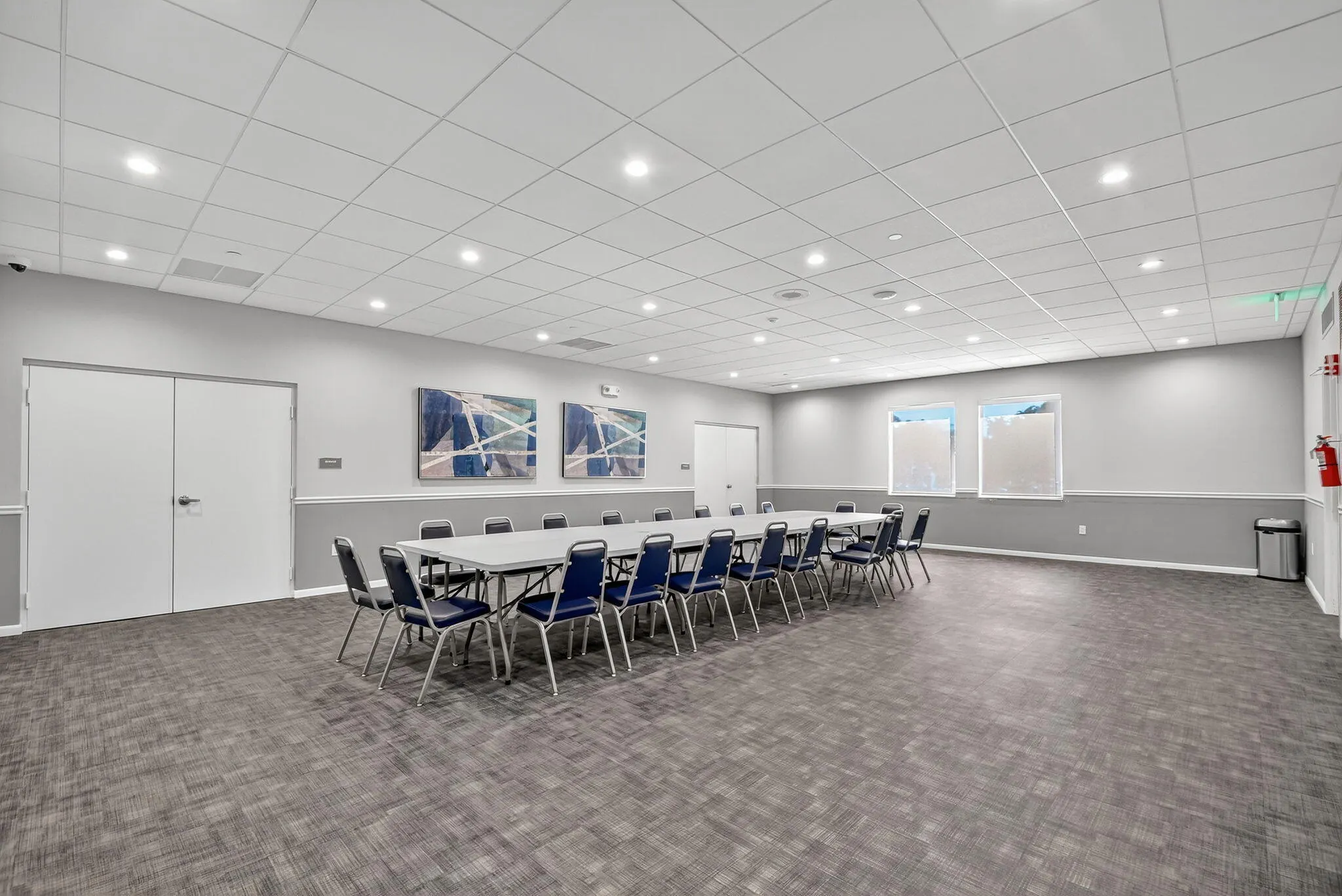 7145 HUNTINGTON Lane #408