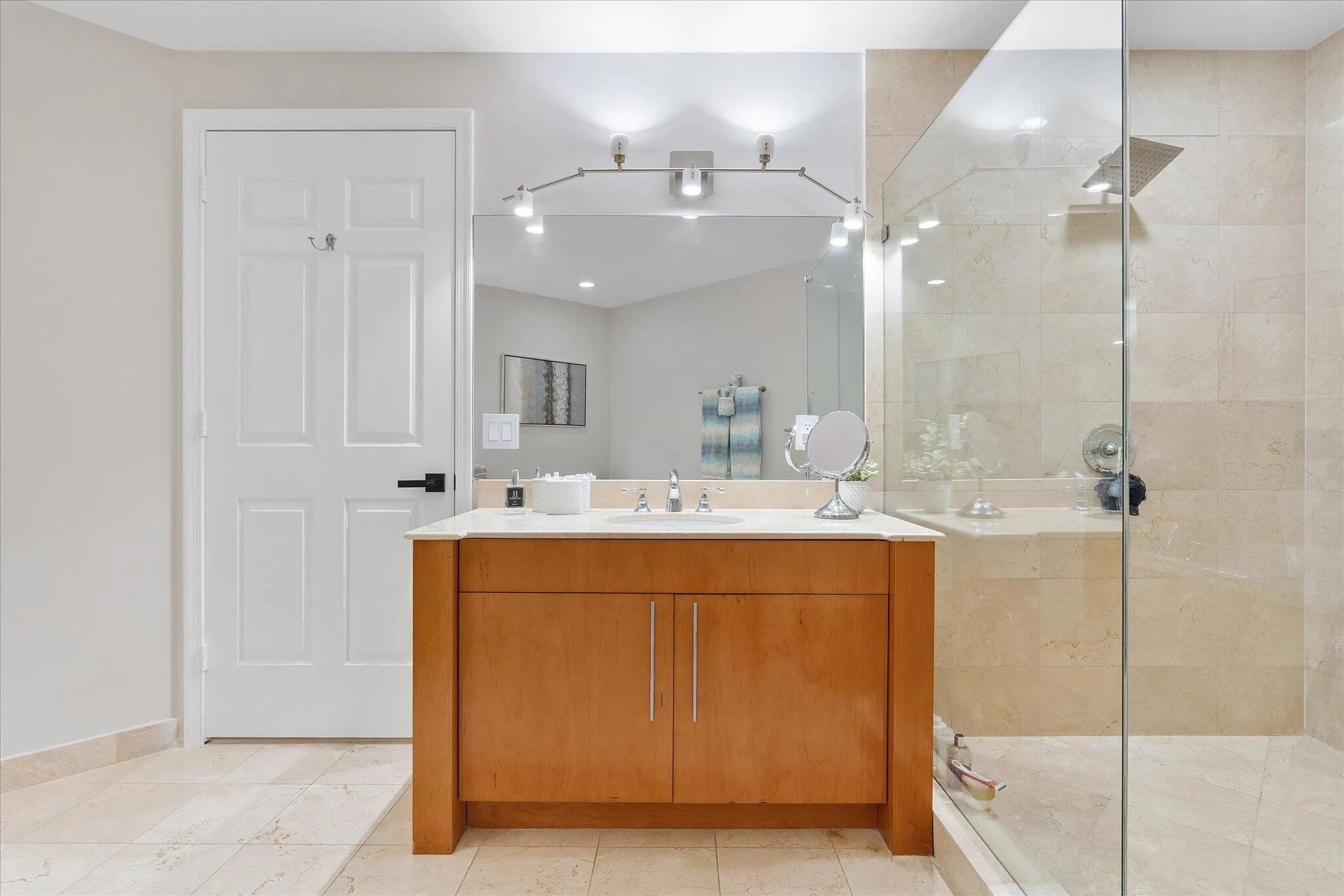 615 BAYSHORE Drive #603