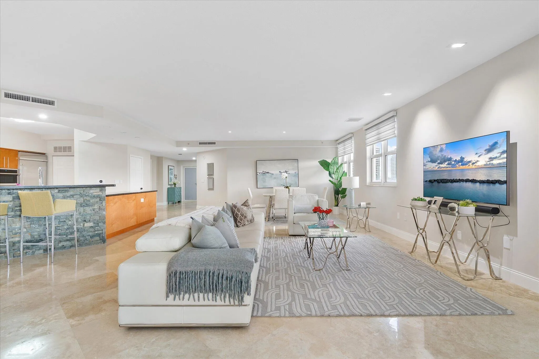 615 BAYSHORE Drive #603