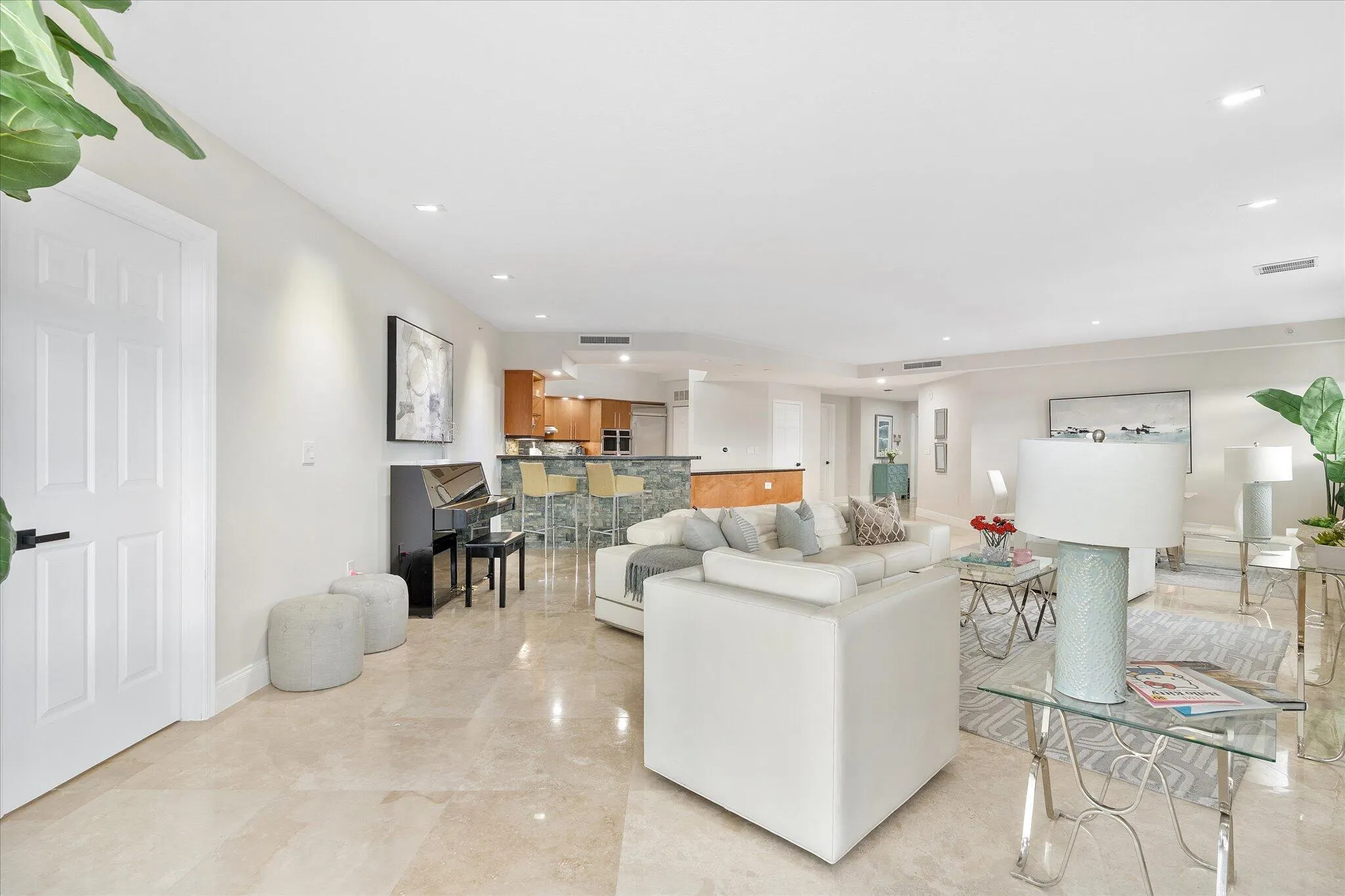 615 BAYSHORE Drive #603