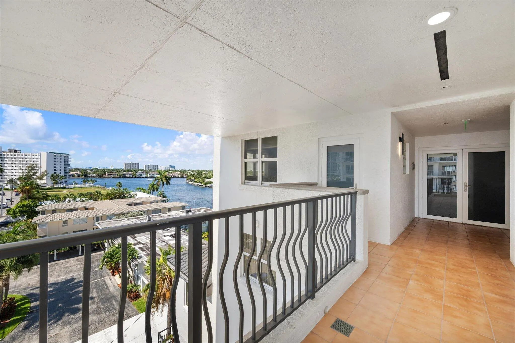 615 BAYSHORE Drive #603
