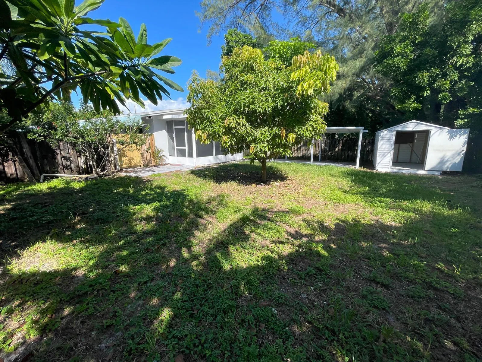 1022 NE 39TH Street #2