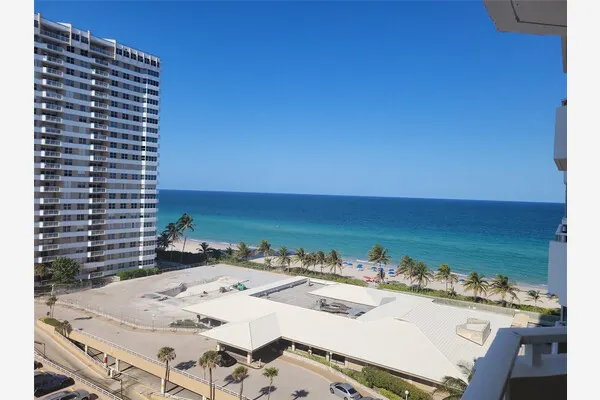 1980 S OCEAN Drive #9B