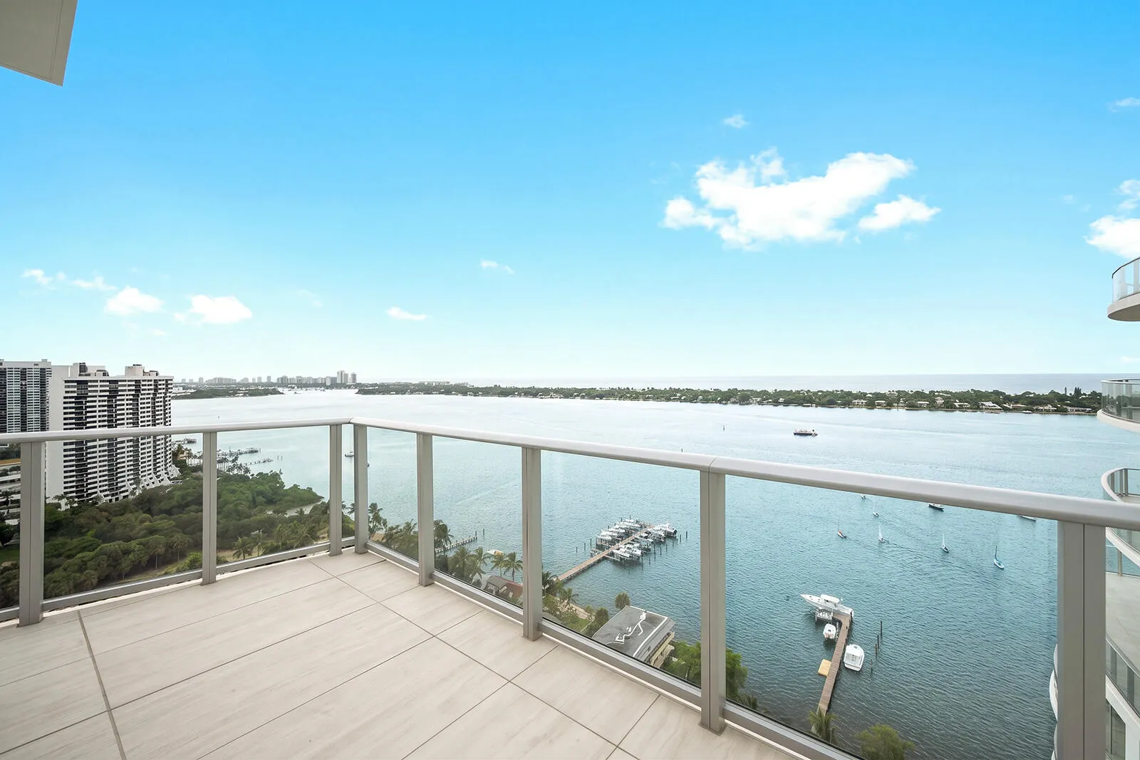 4714 N FLAGLER Drive #2101