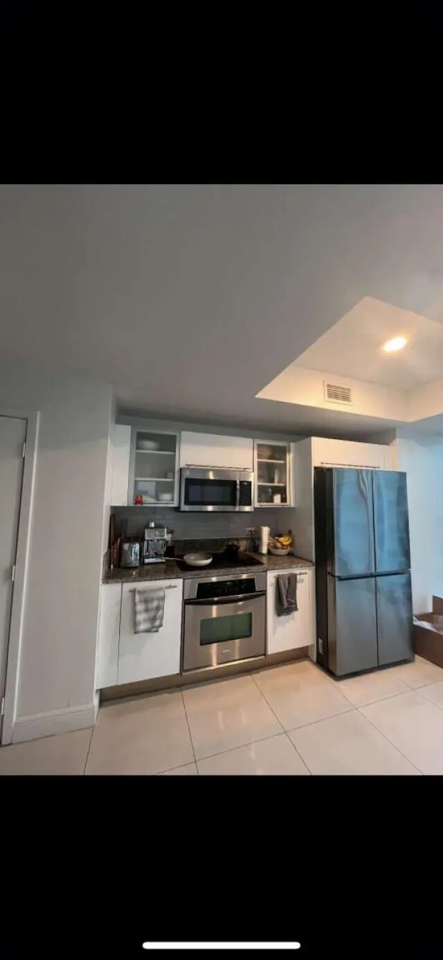 888 BISCAYNE Boulevard #3712