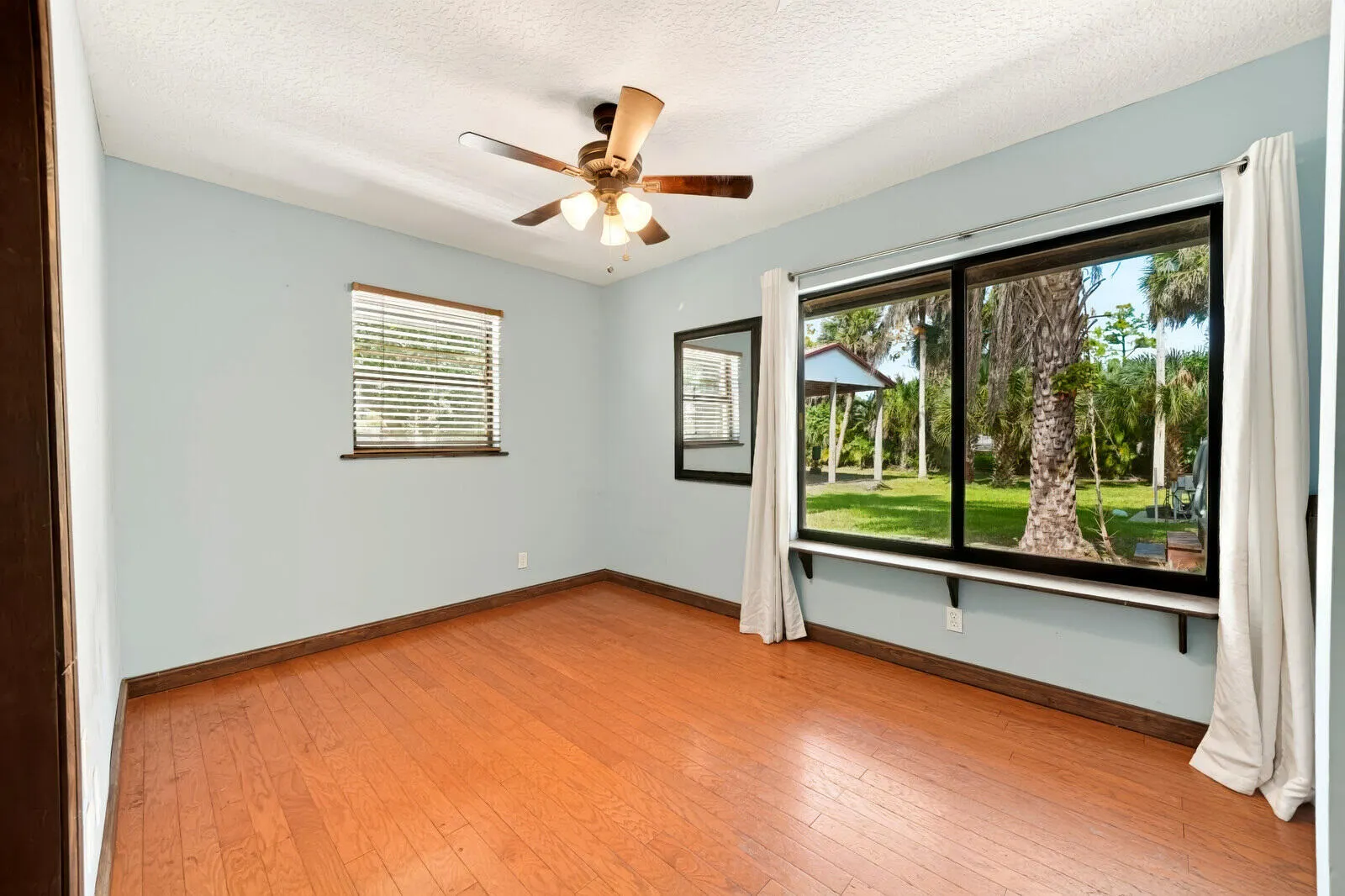 17857 82nd Road N