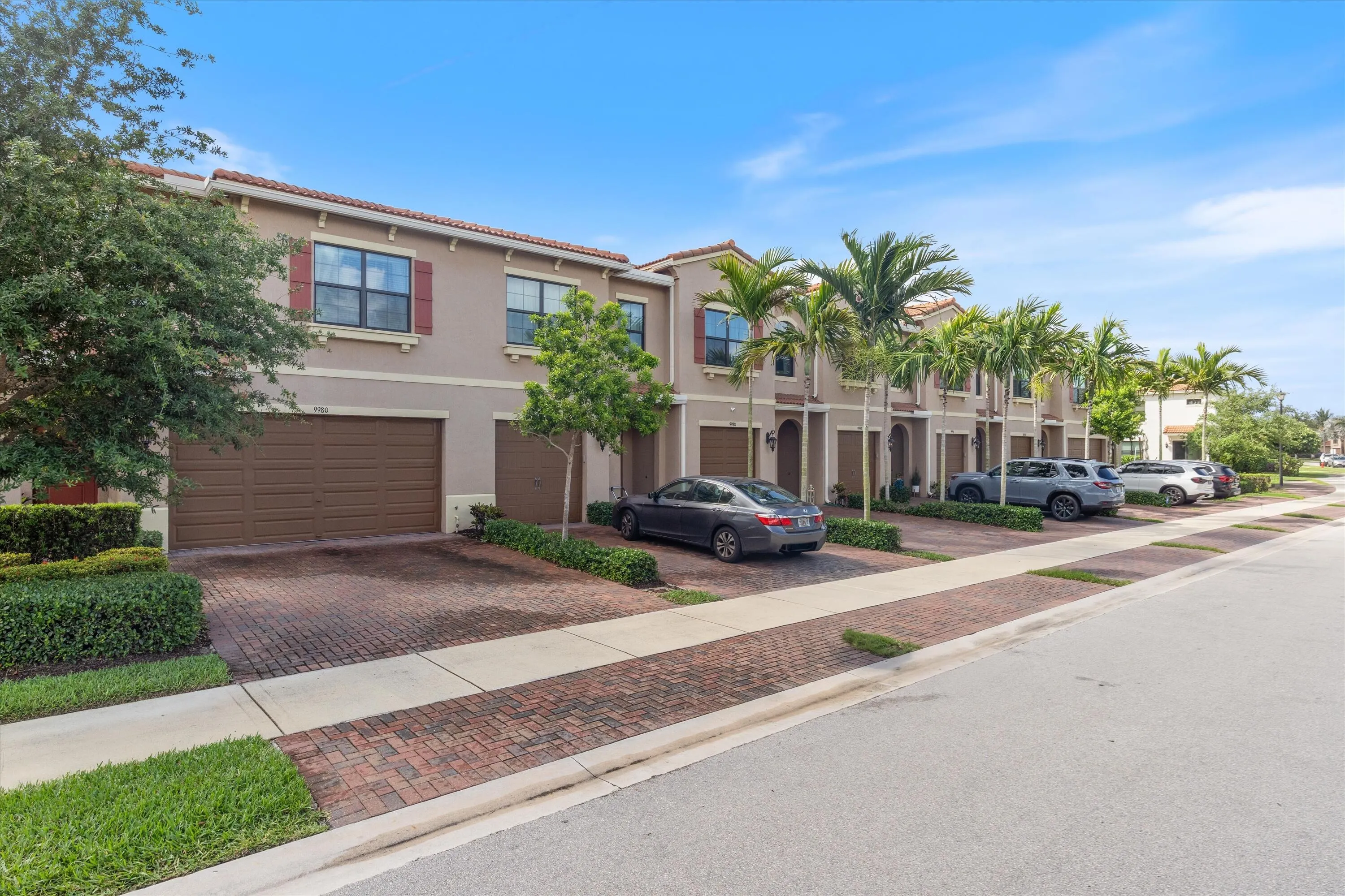 9988 Brickhill Drive