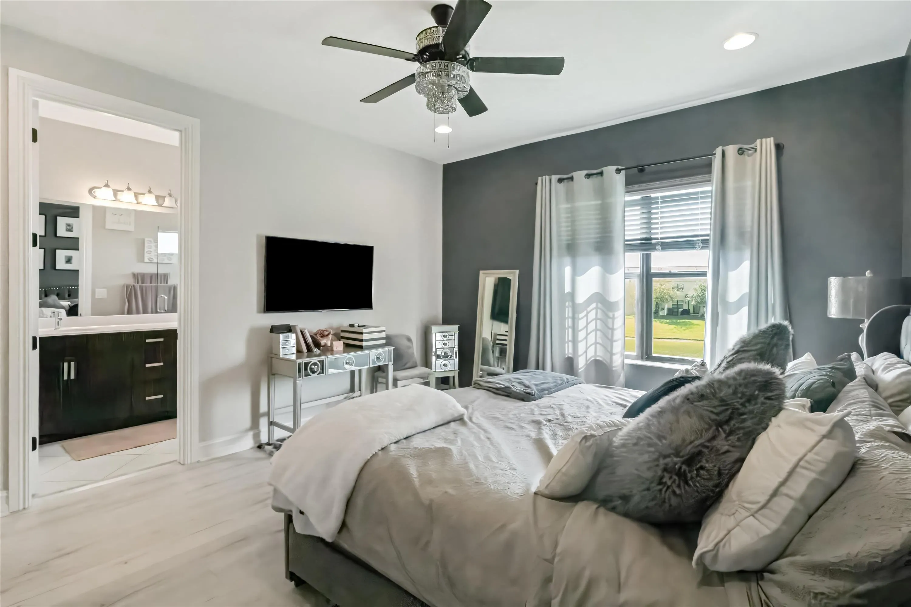 9988 Brickhill Drive