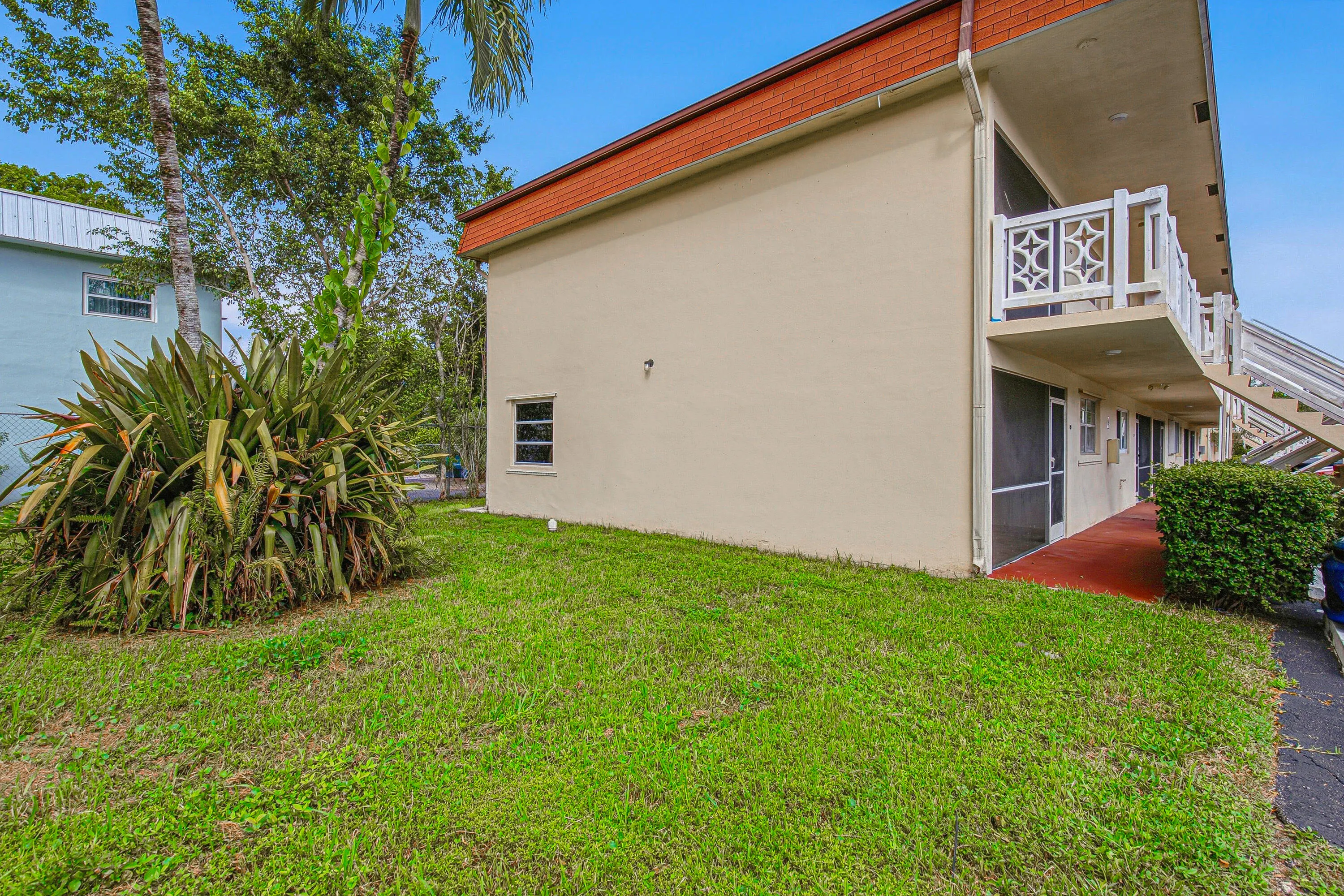 5375 SW 40TH Avenue #105