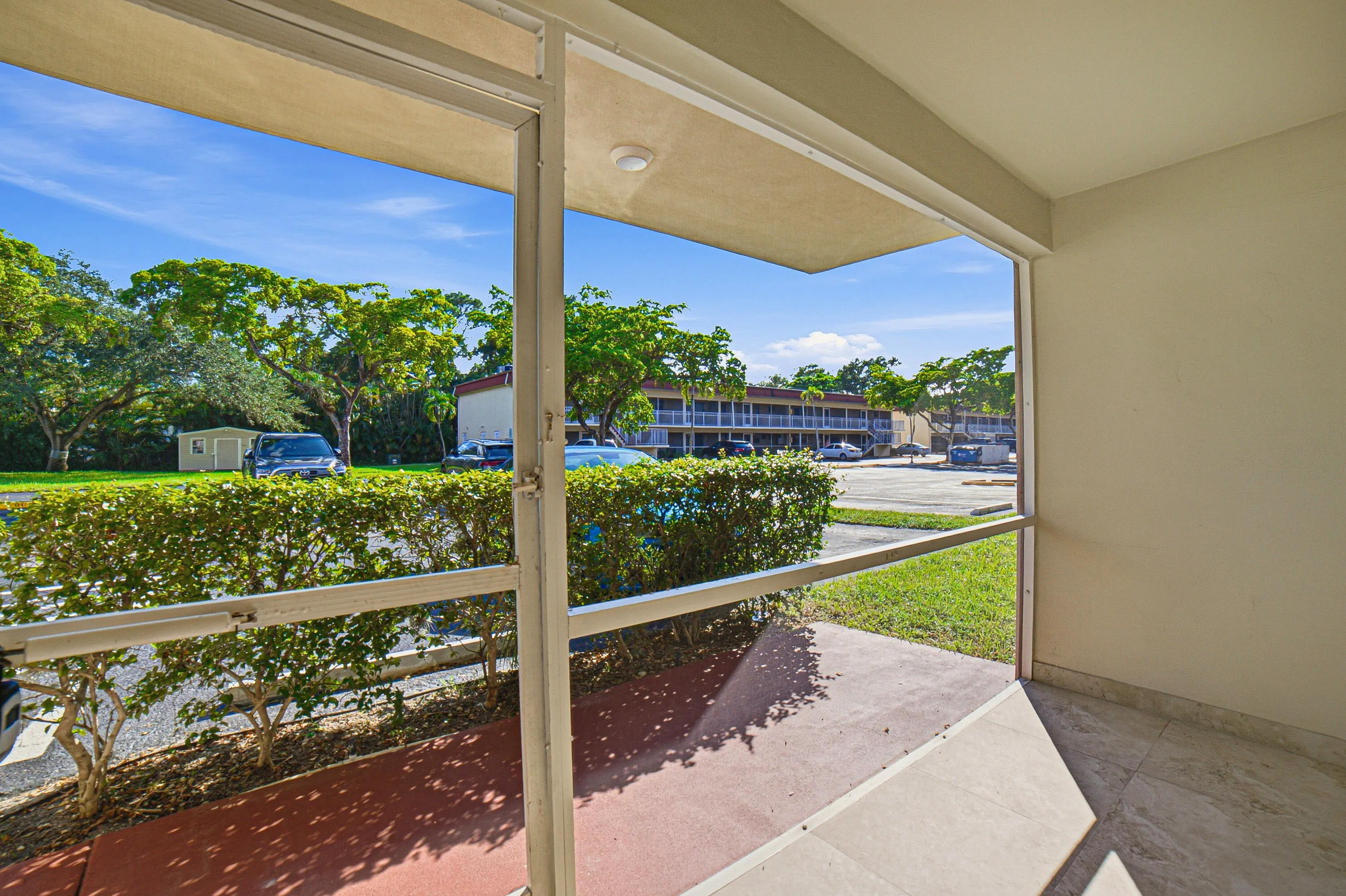 5375 SW 40TH Avenue #105