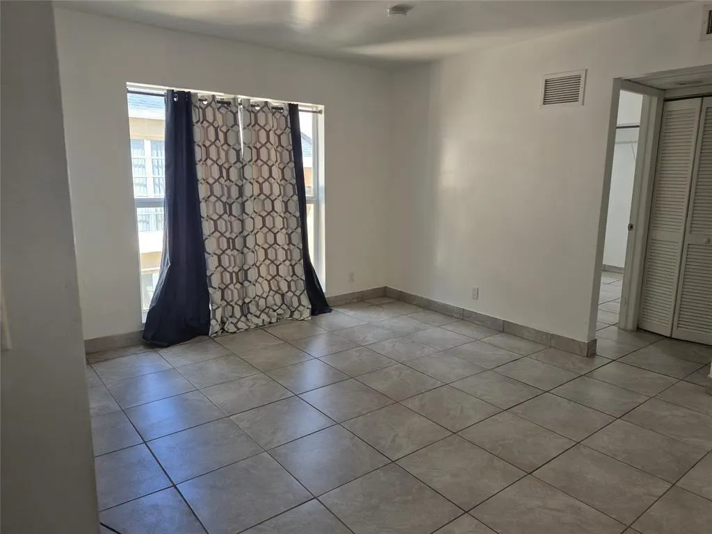 4429 TREEHOUSE Lane #28 F