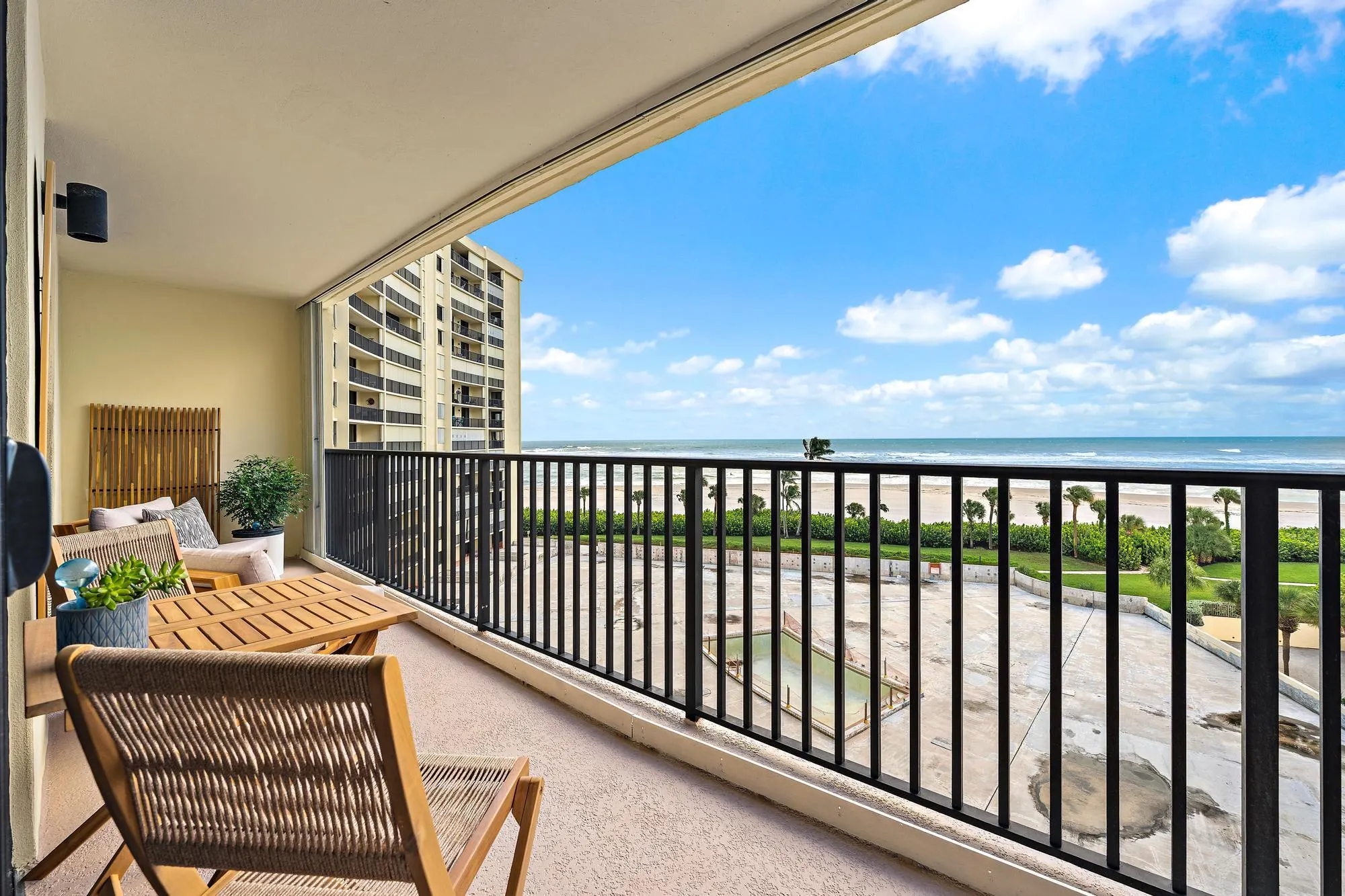 400 Ocean Trail Way #608