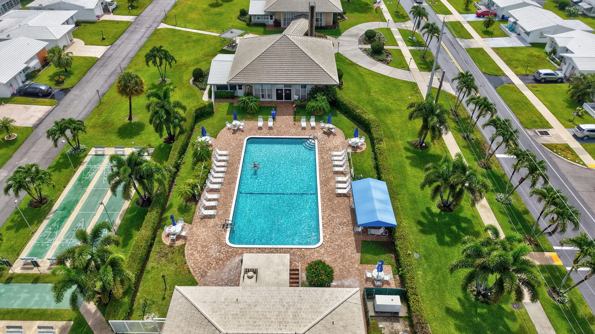 1001 SIESTA Avenue