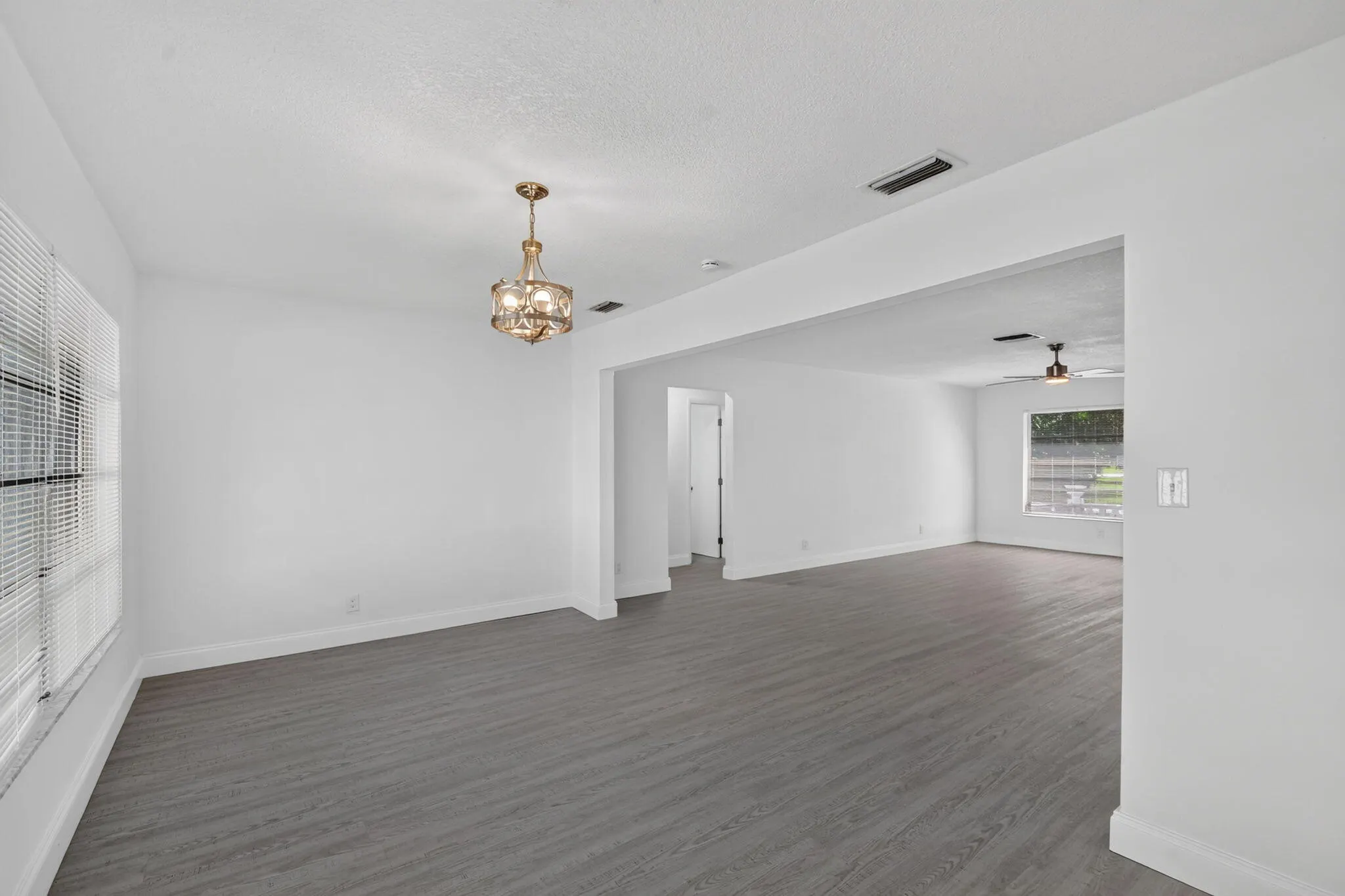 1001 SIESTA Avenue