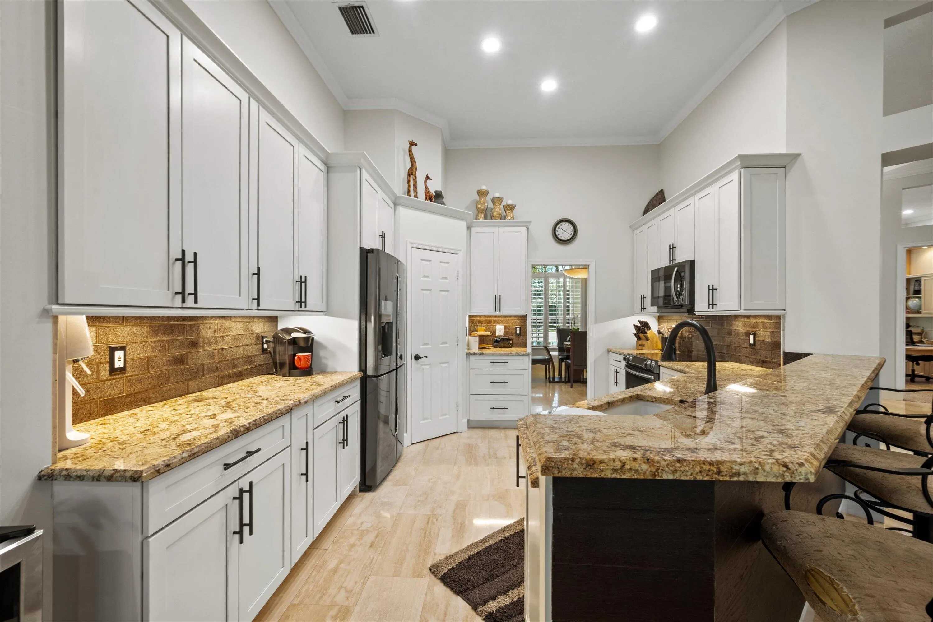 721 PINE CLUB Lane