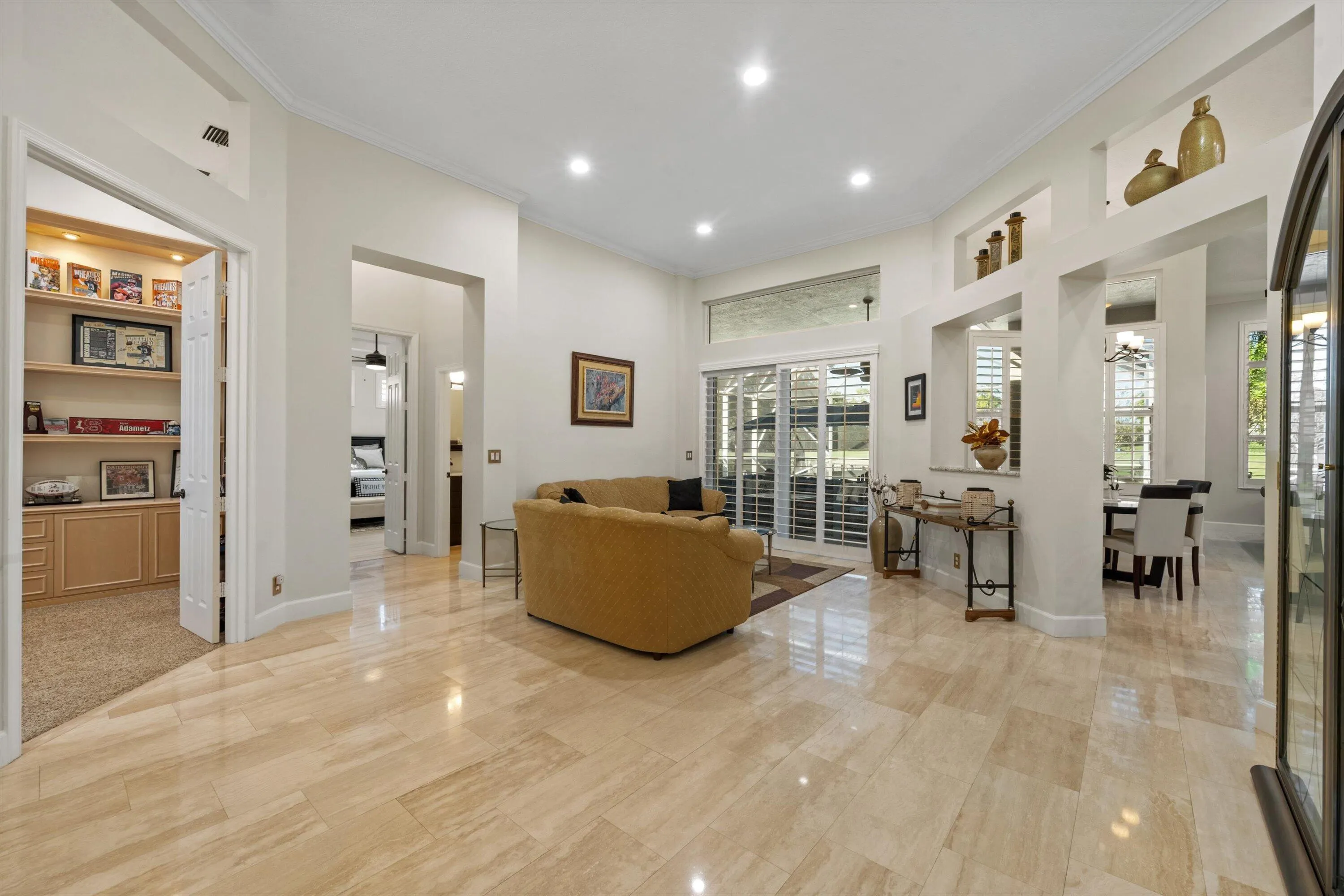 721 PINE CLUB Lane