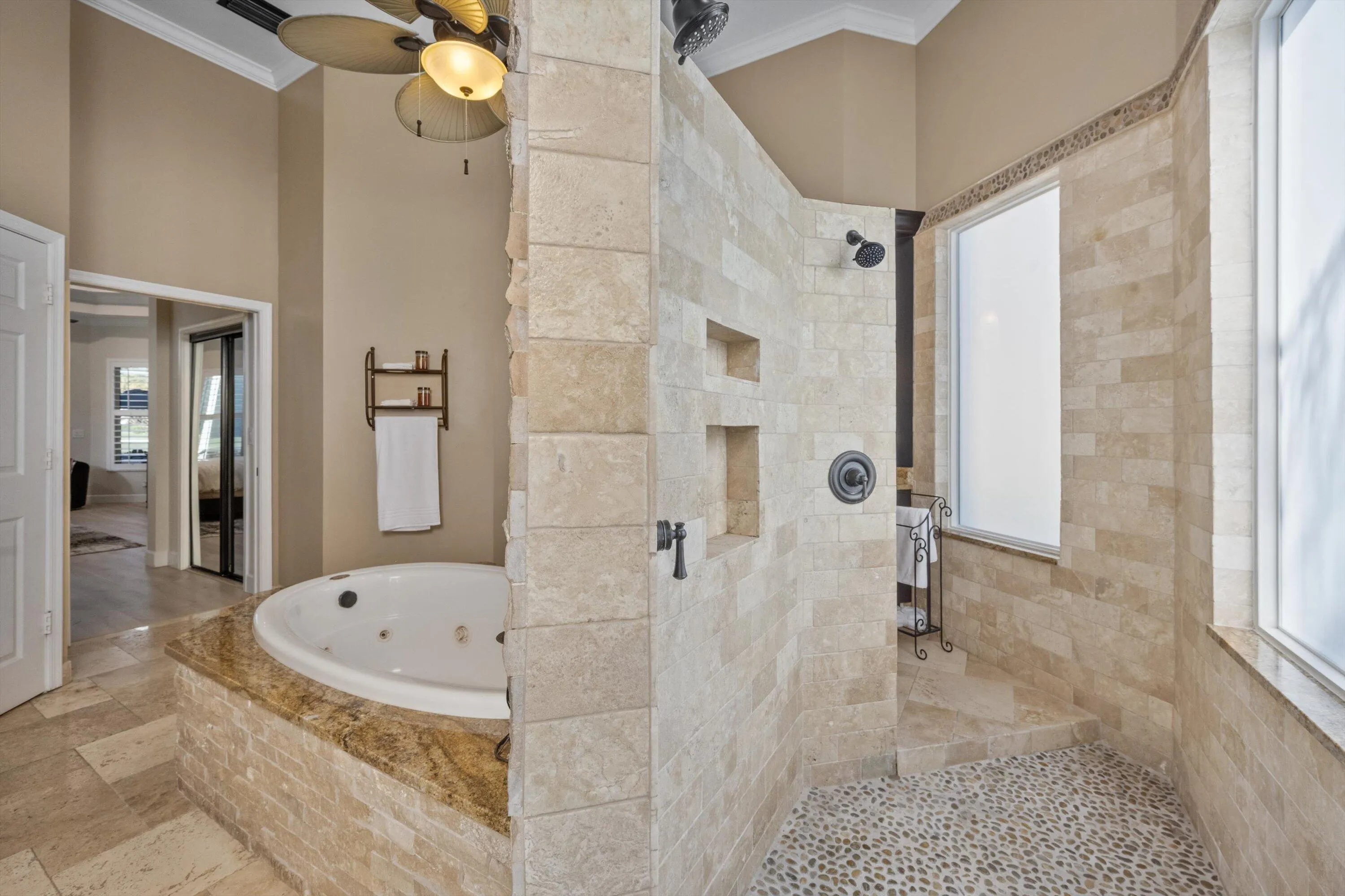 721 PINE CLUB Lane