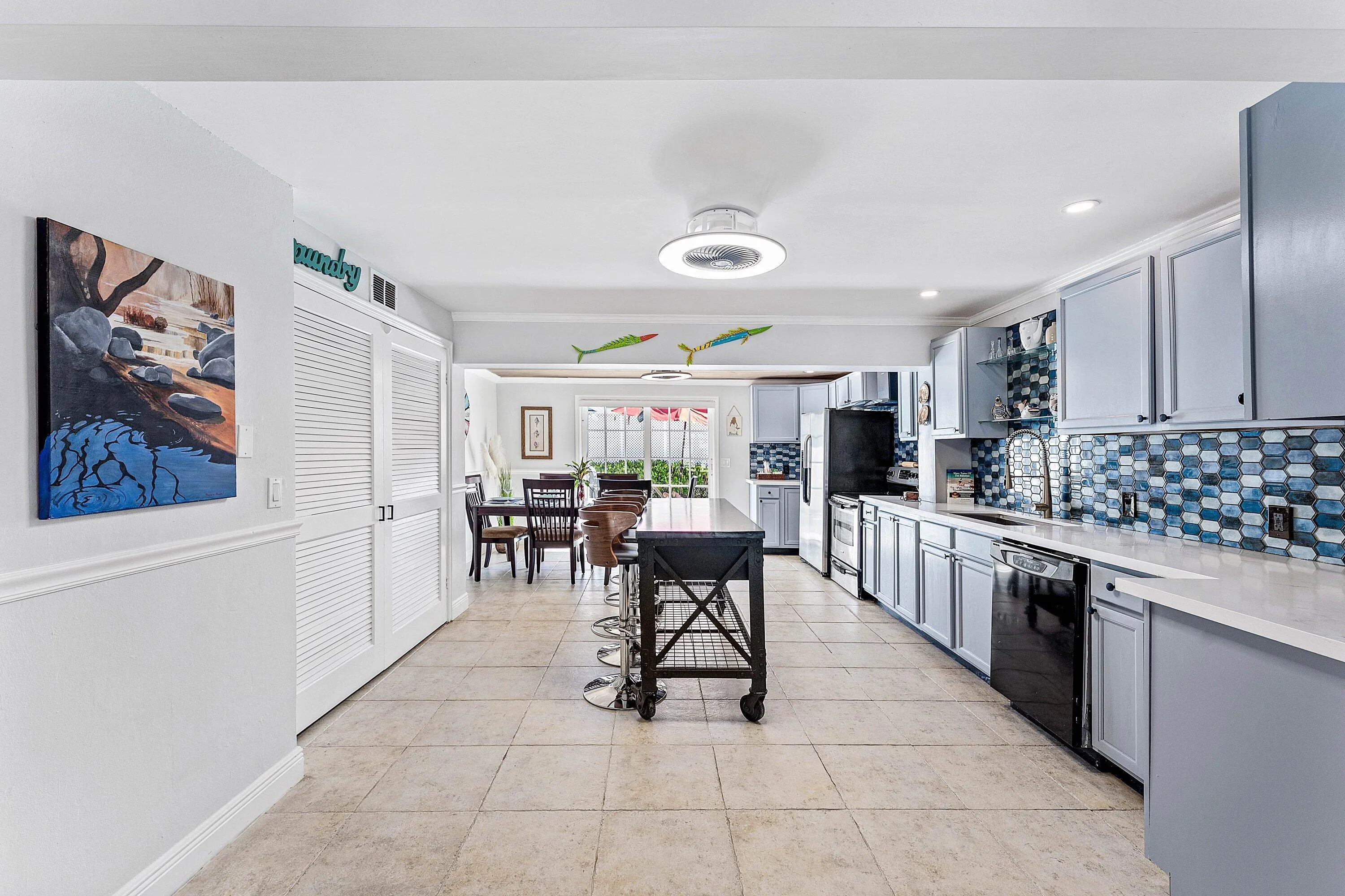 320 S OCEAN BREEZE
