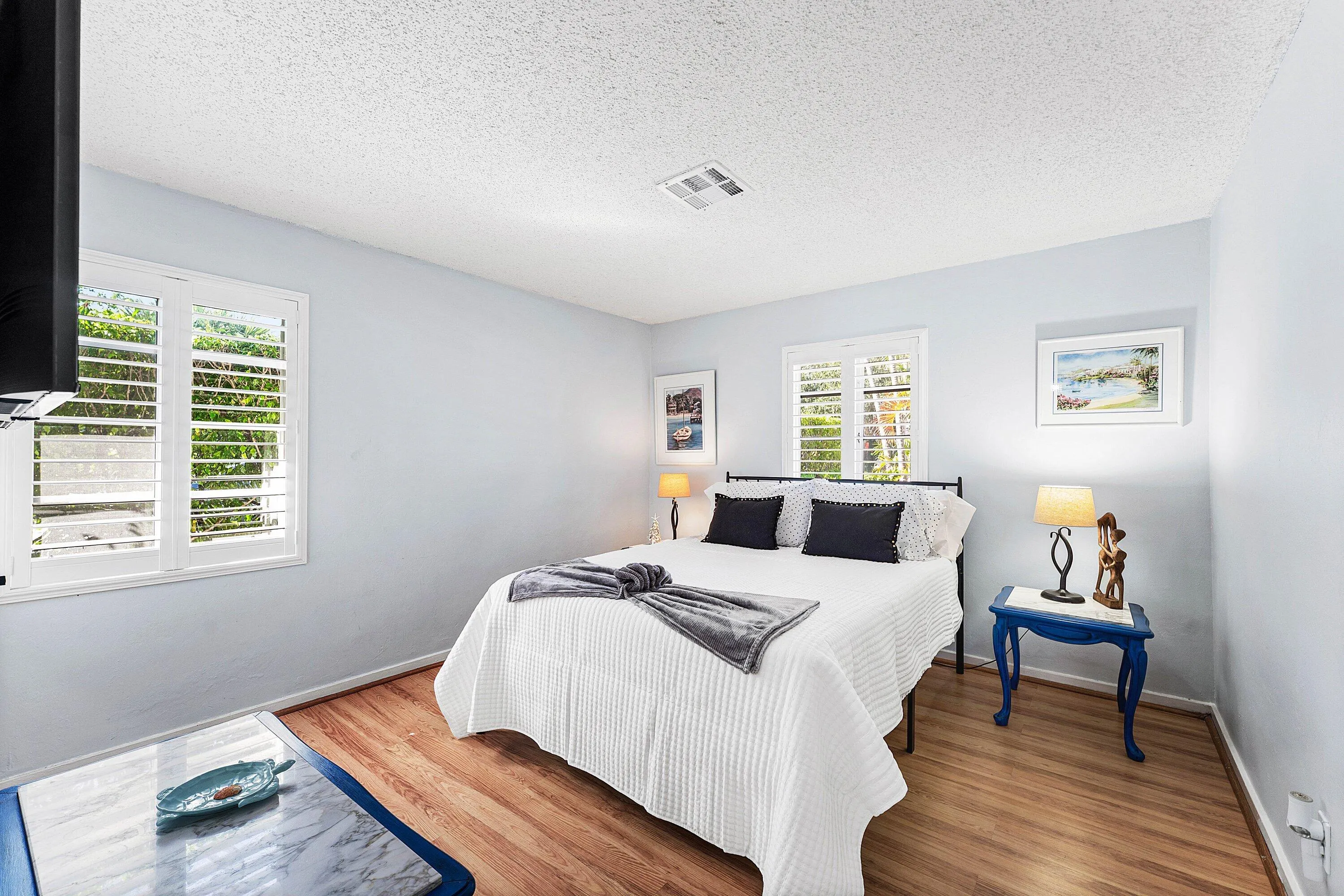 320 S OCEAN BREEZE