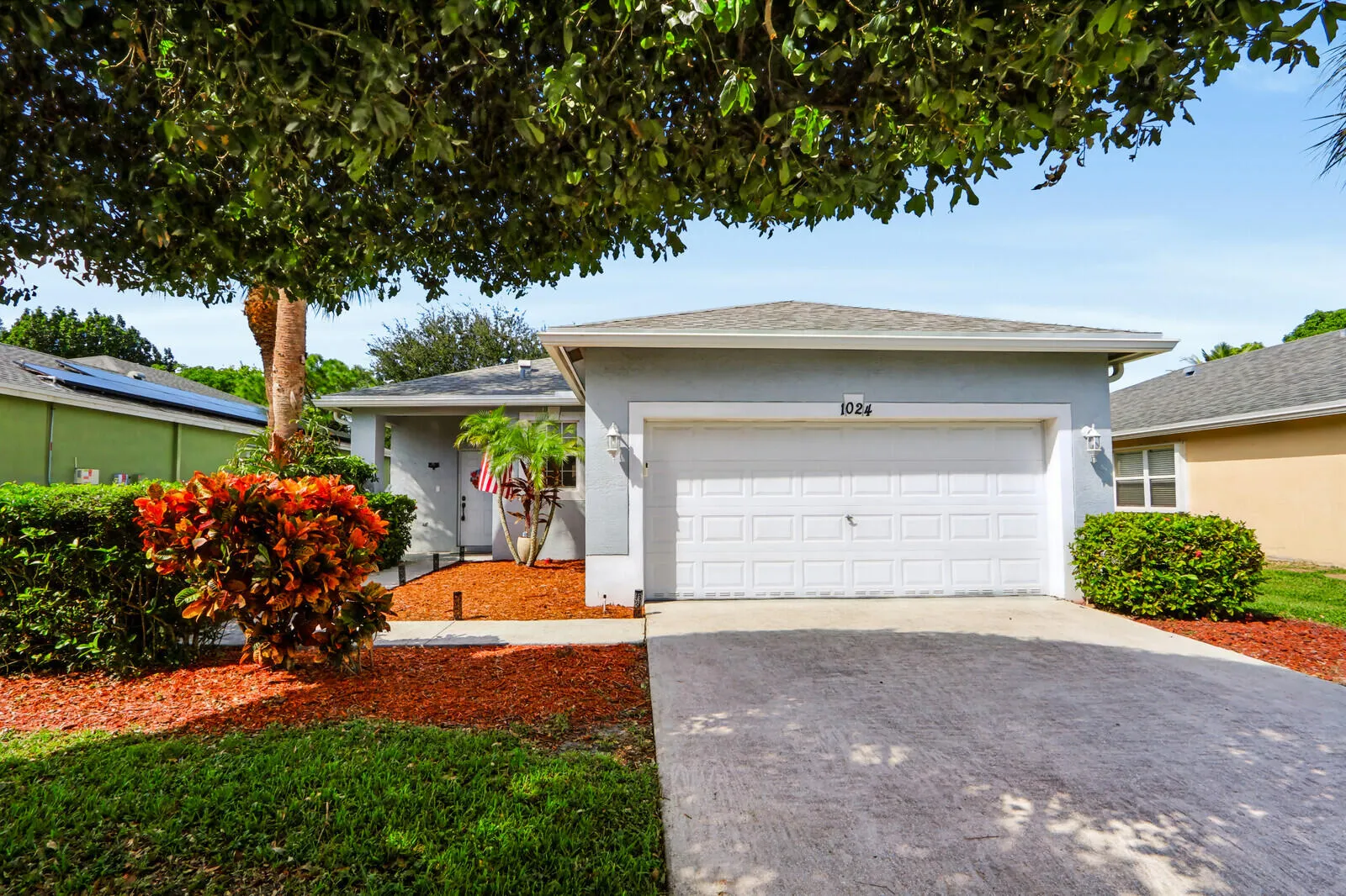1024 PARK HILL Drive
