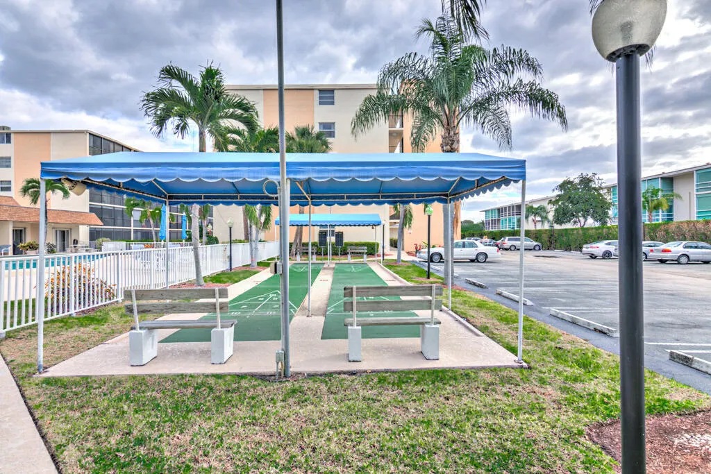 760 E Ocean Avenue #303