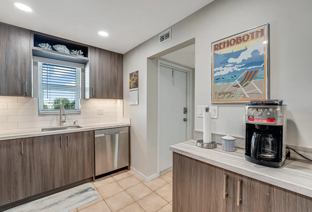 760 E Ocean Avenue #303