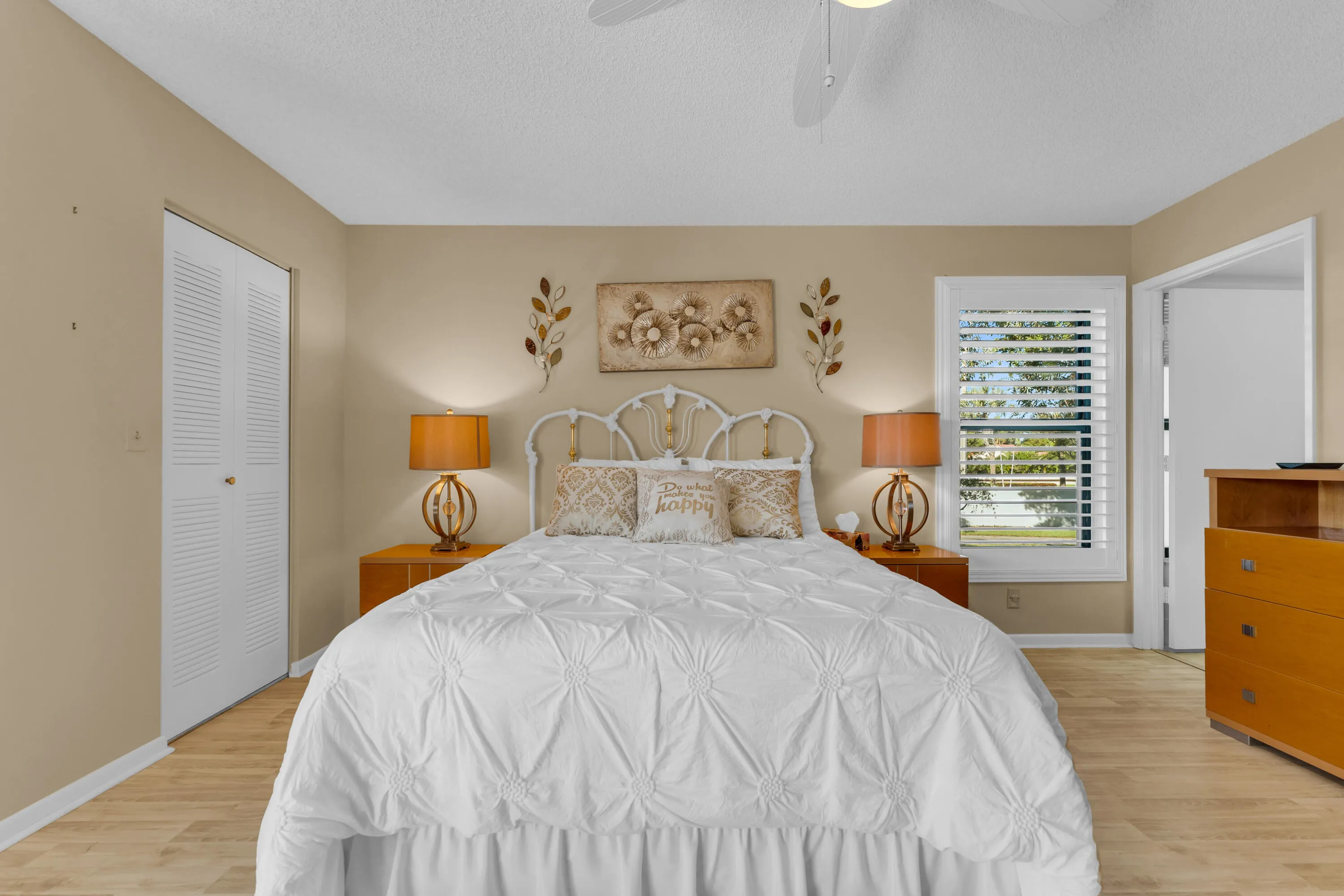 7340 AMBERLY Lane #210