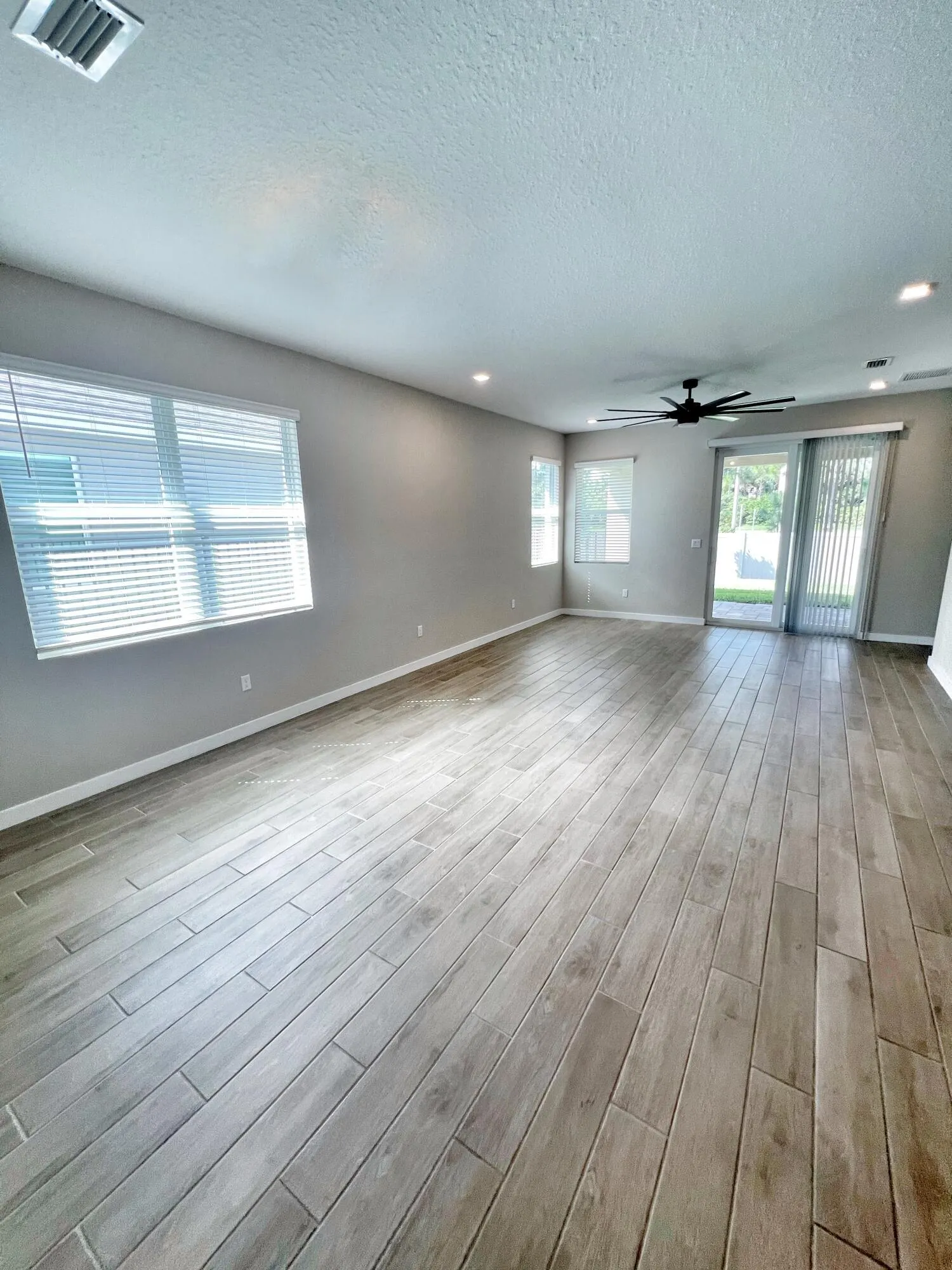 5724 SE Pinehurst Trail
