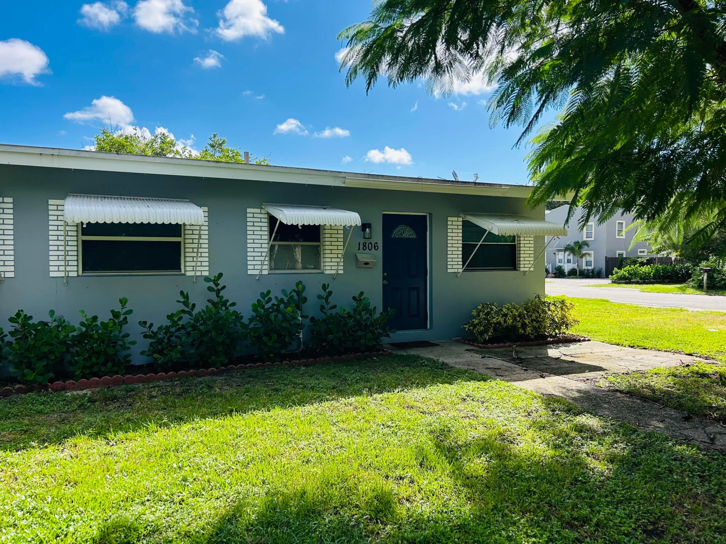 1806 22ND Avenue #1806