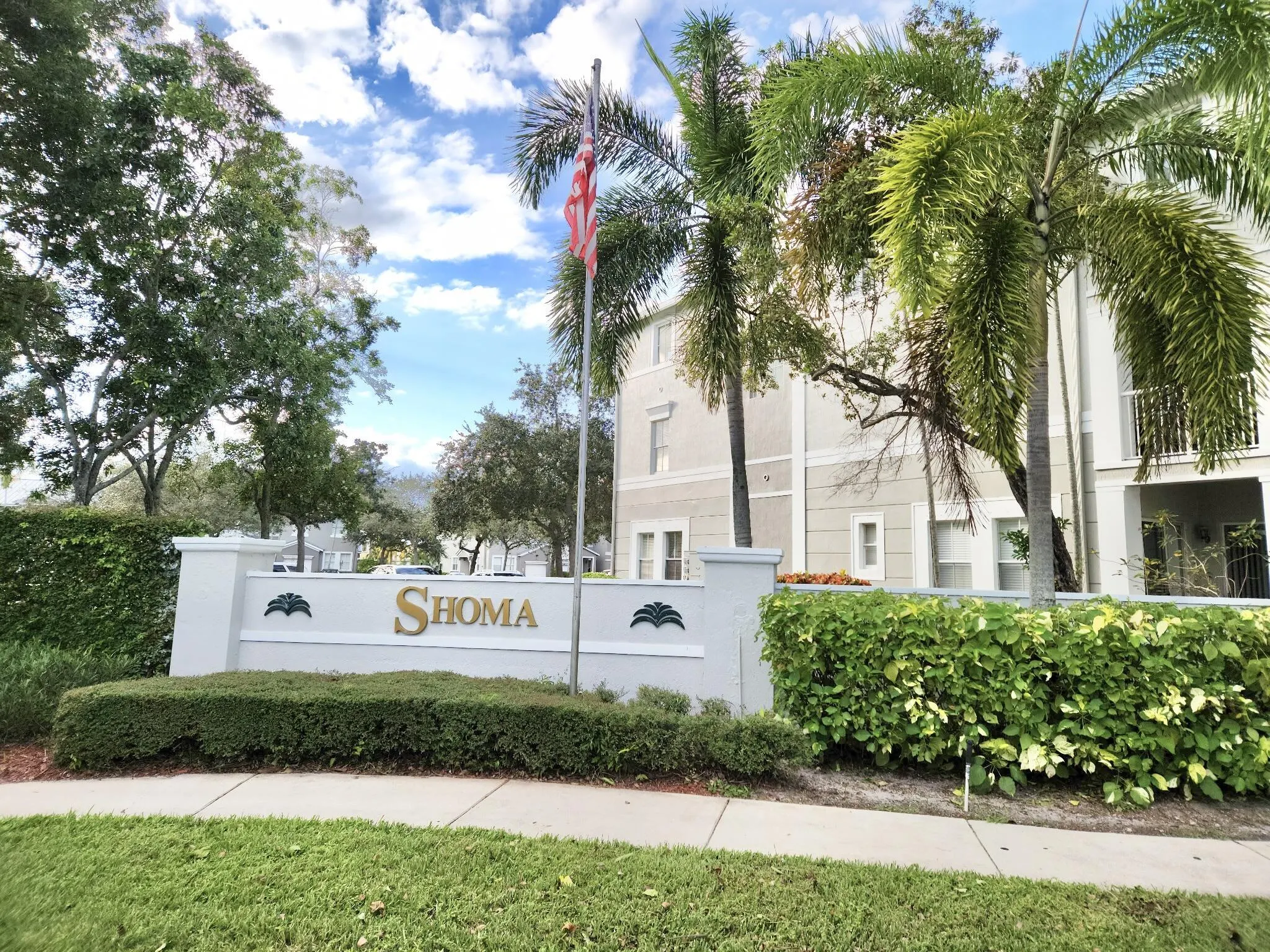 1006 SHOMA Drive