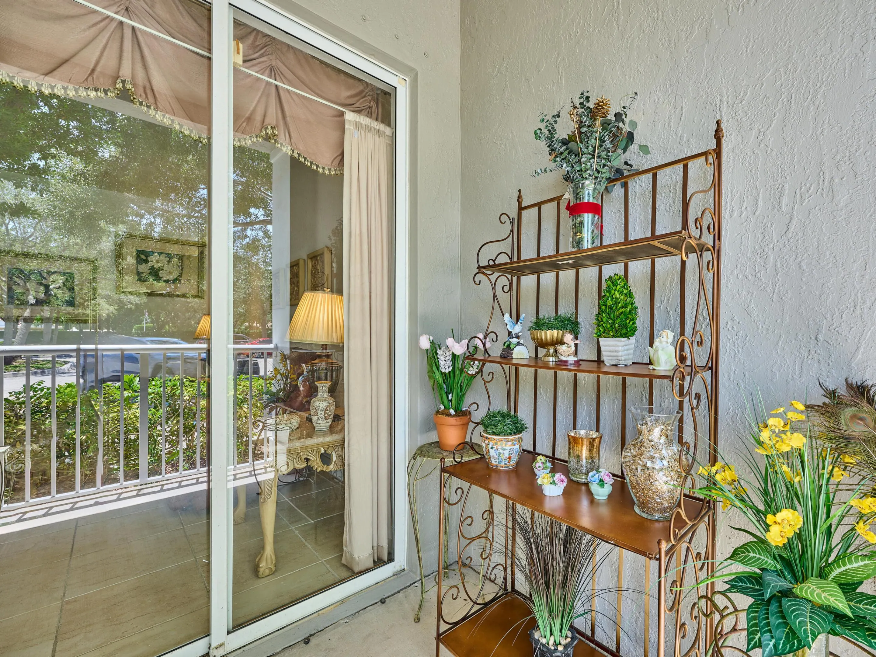 1006 SHOMA Drive