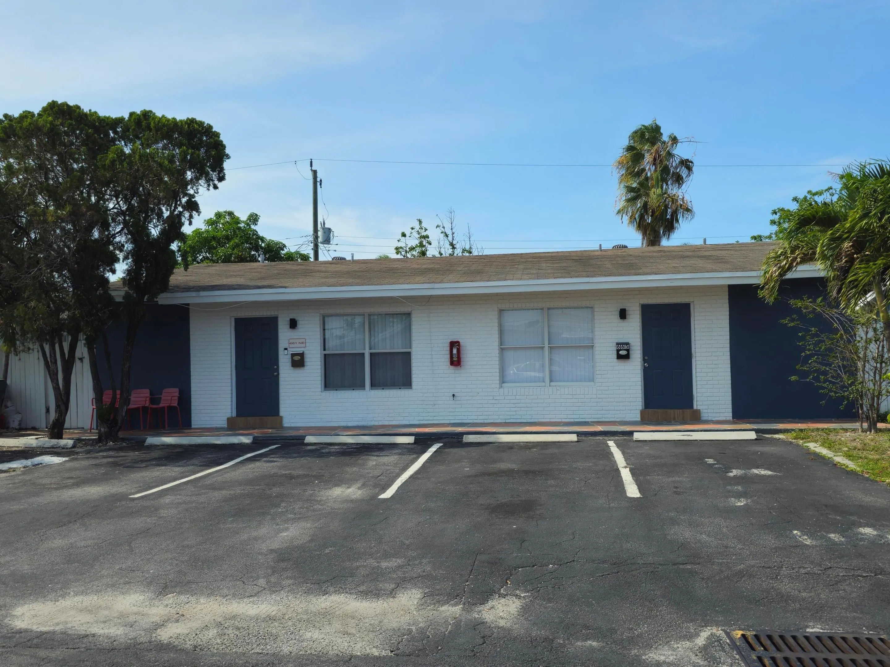 671 NE 46th Court