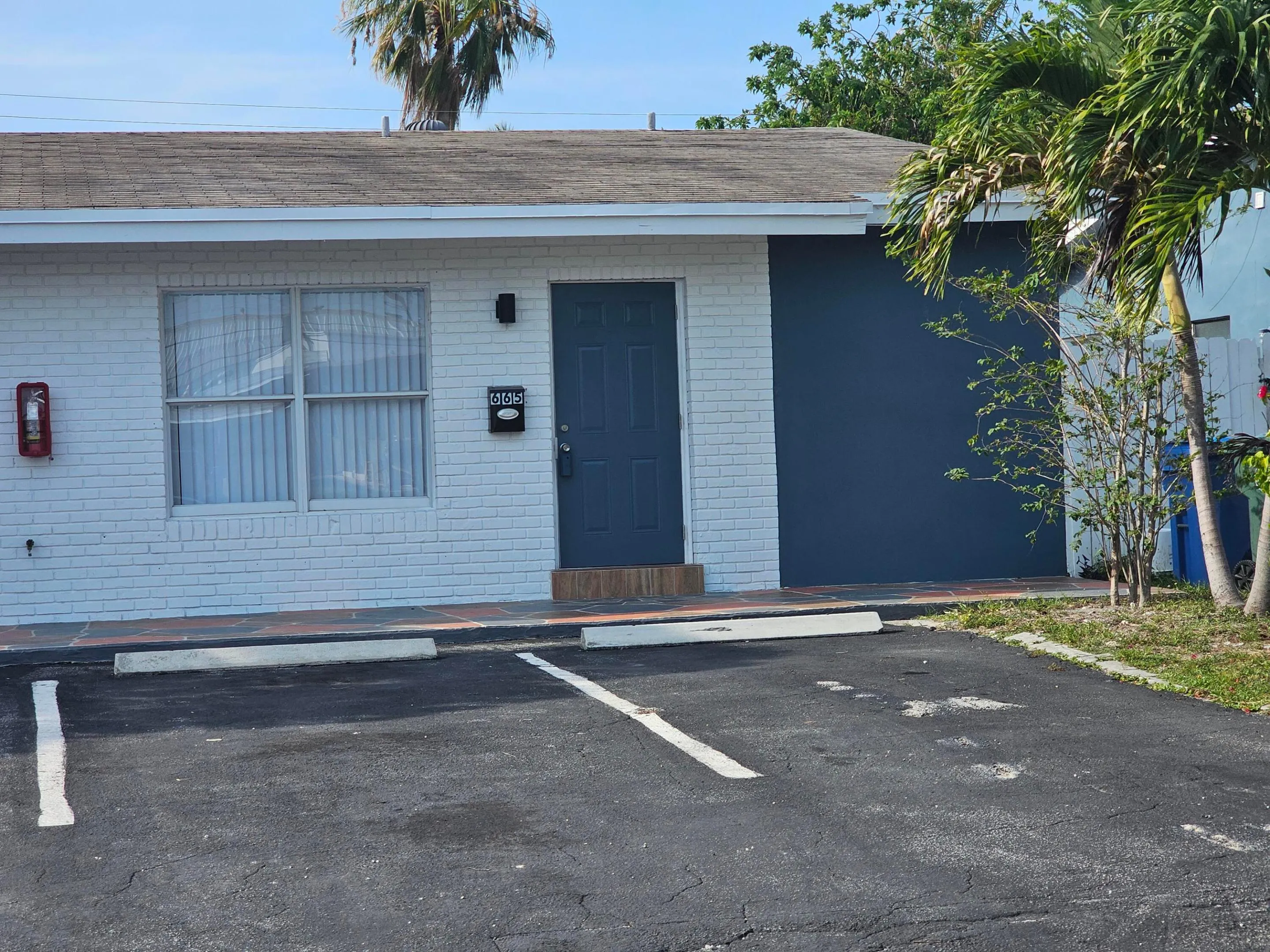 671 NE 46th Court