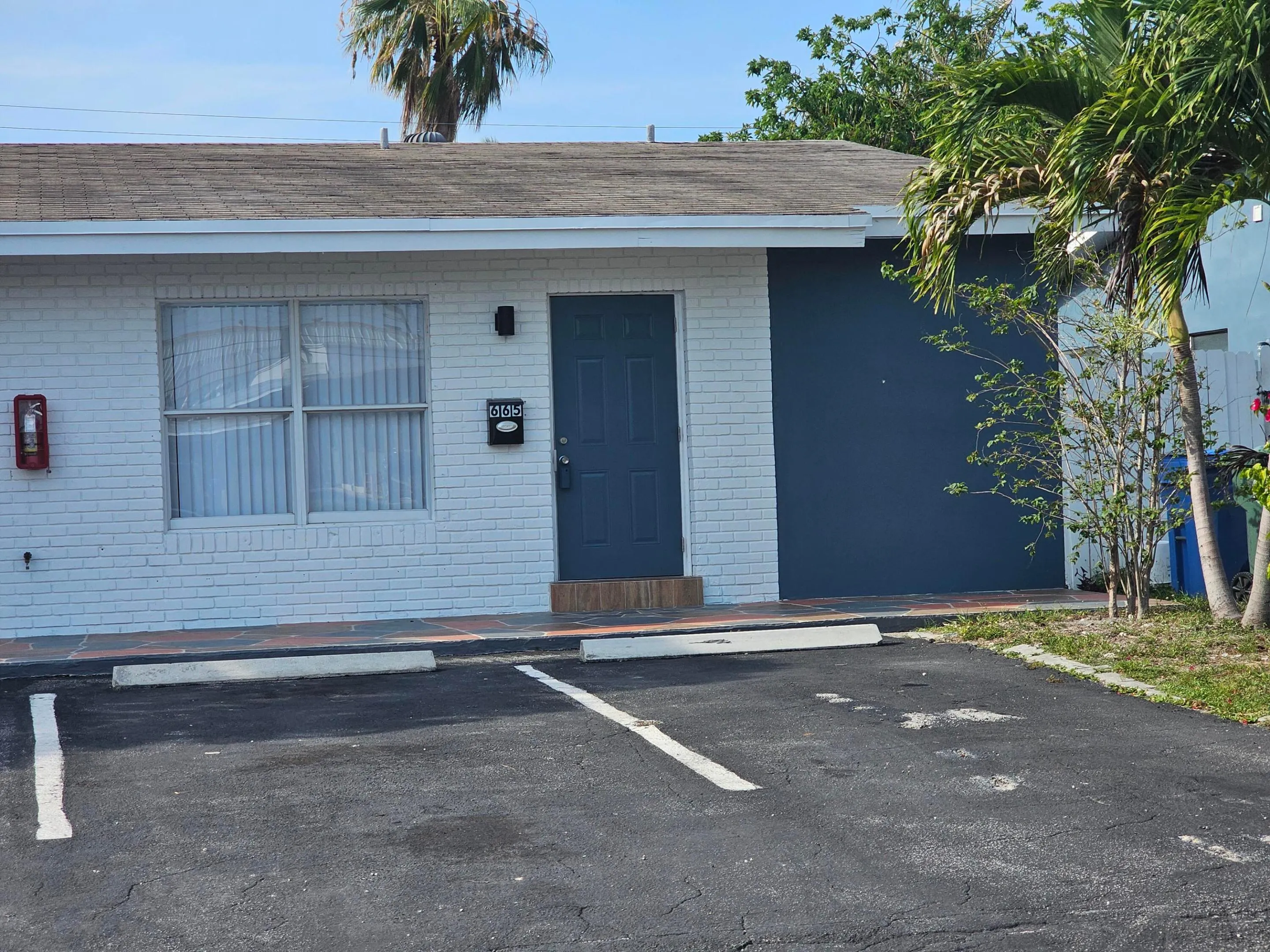 671 NE 46th Court