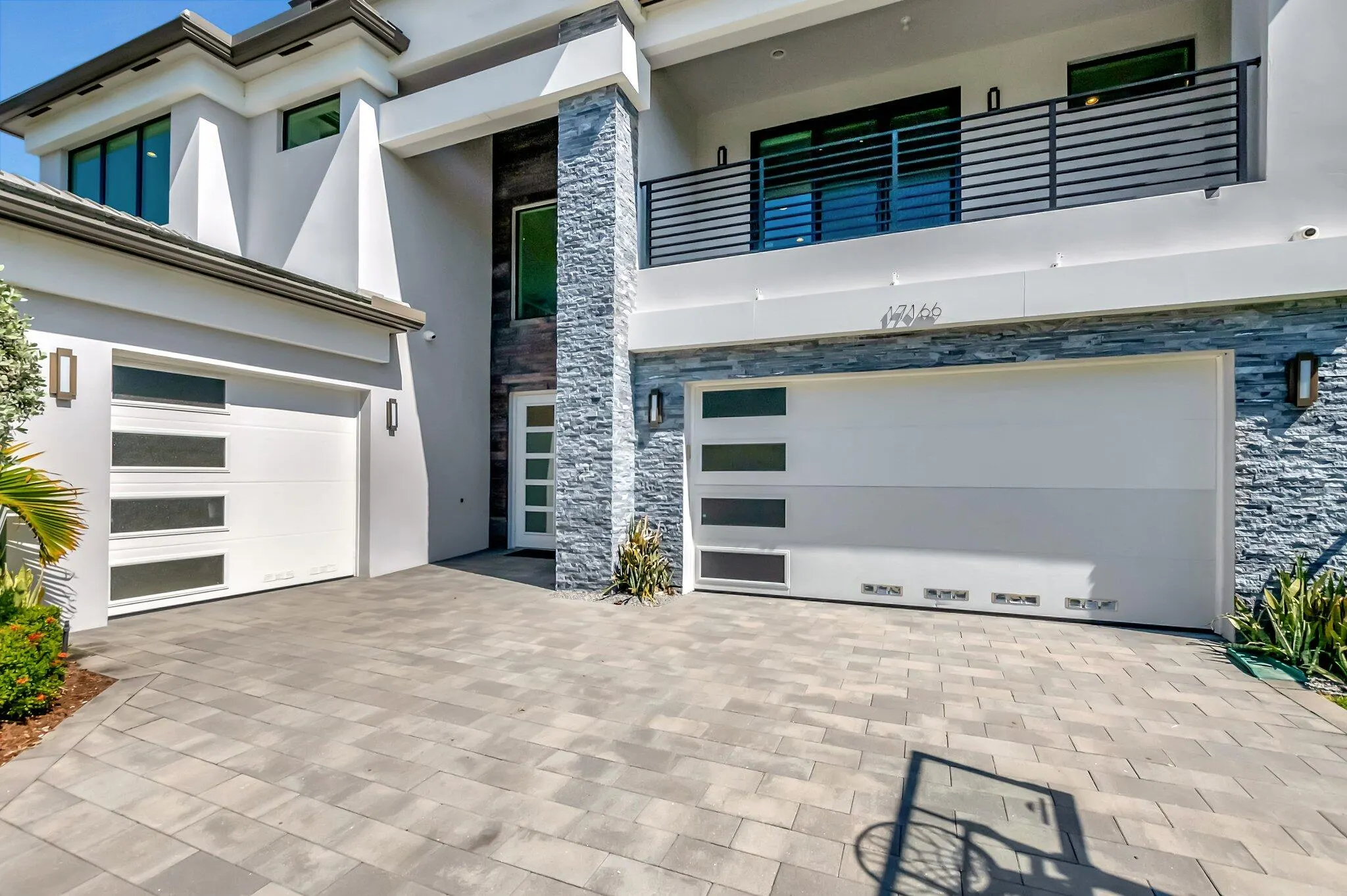 17166 WANDERING WAVE Avenue