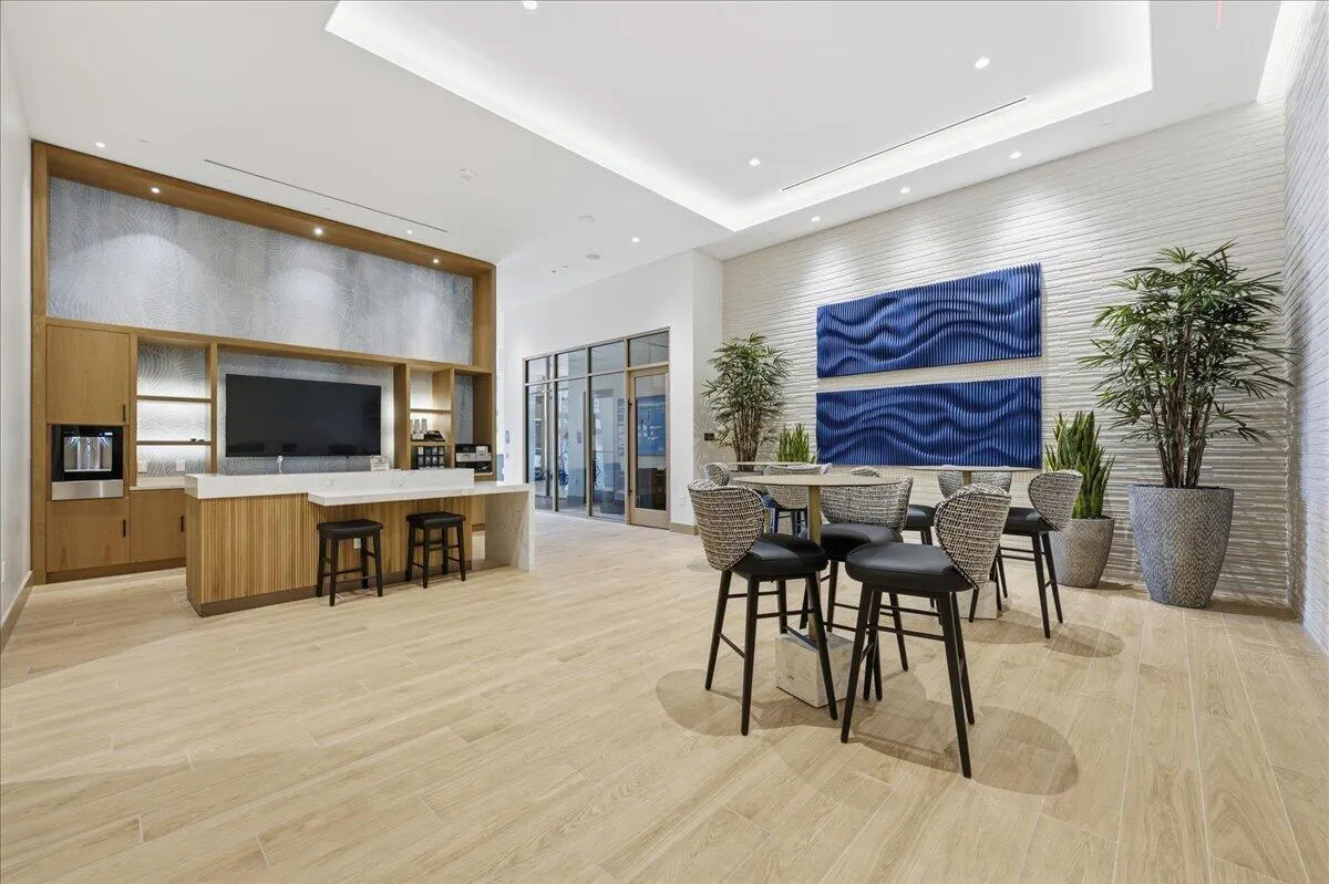 153 N Seabreeze Boulevard #2401-S