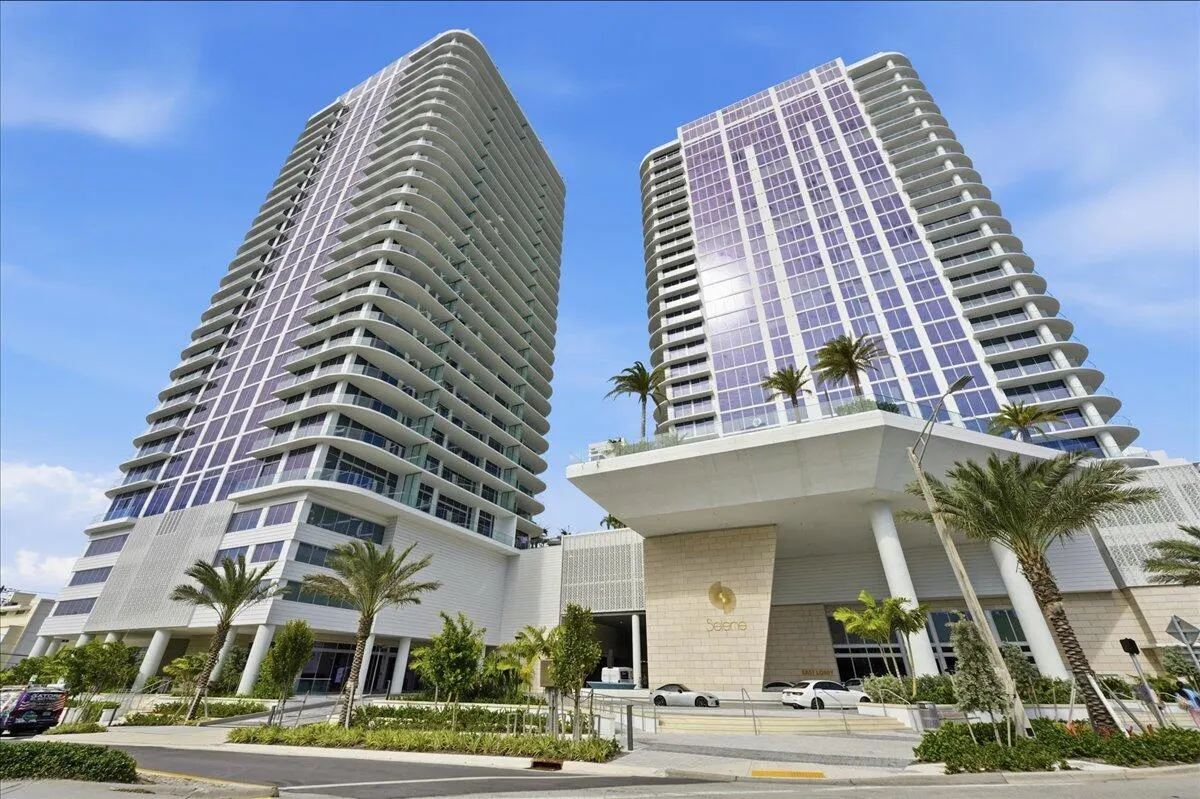153 N Seabreeze Boulevard #2401-S